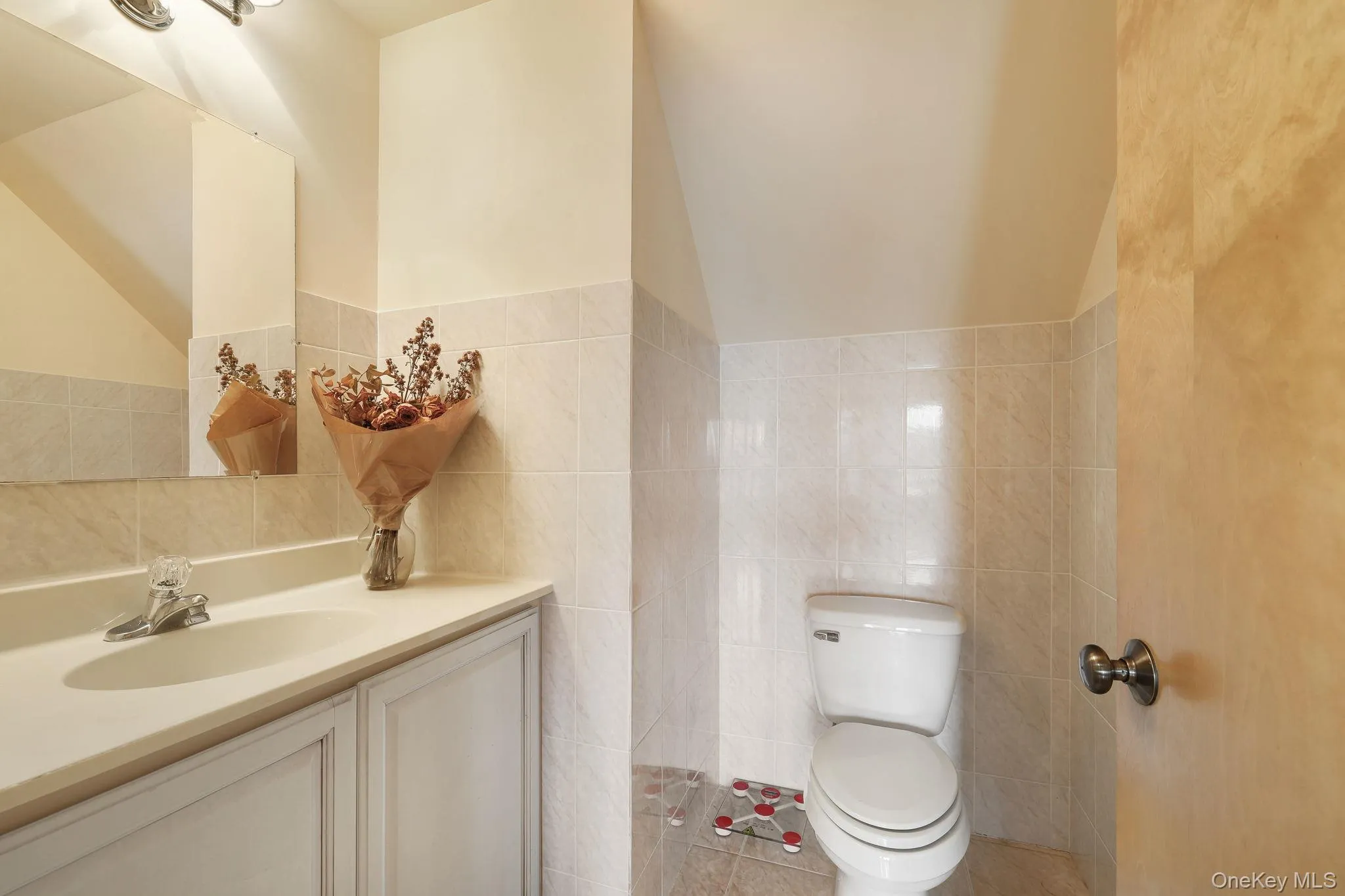 9 Surrey Street, Thompson, NY, 4 Bedrooms Bedrooms, 10 Rooms Rooms,3 BathroomsBathrooms,Residential,For Rent,Surrey,0,976701 9 Surrey Street, Thompson, NY, 4 Bedrooms Bedrooms, 10 Rooms Rooms,3 BathroomsBathrooms,Residential,For Rent,Surrey,0,976701