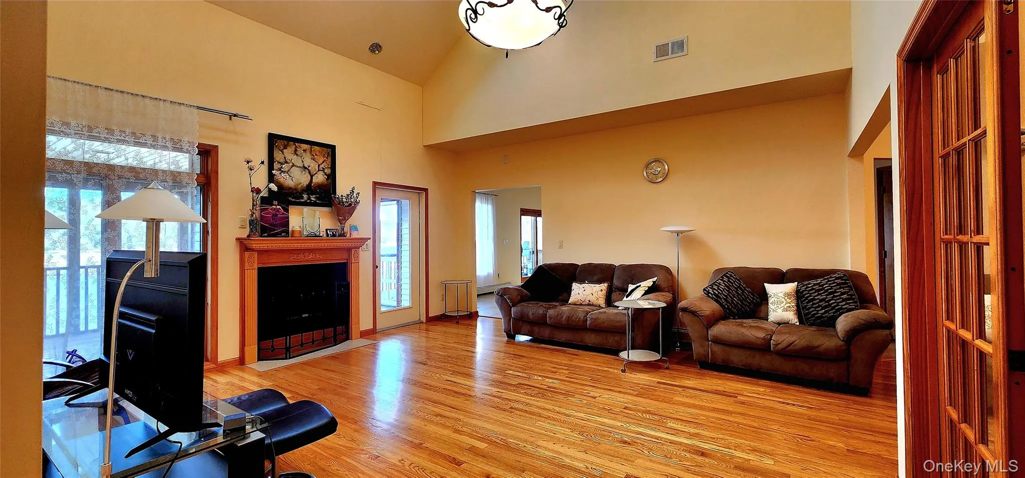 9 Surrey Street, Thompson, NY, 4 Bedrooms Bedrooms, 10 Rooms Rooms,3 BathroomsBathrooms,Residential,For Rent,Surrey,0,976701 9 Surrey Street, Thompson, NY, 4 Bedrooms Bedrooms, 10 Rooms Rooms,3 BathroomsBathrooms,Residential,For Rent,Surrey,0,976701