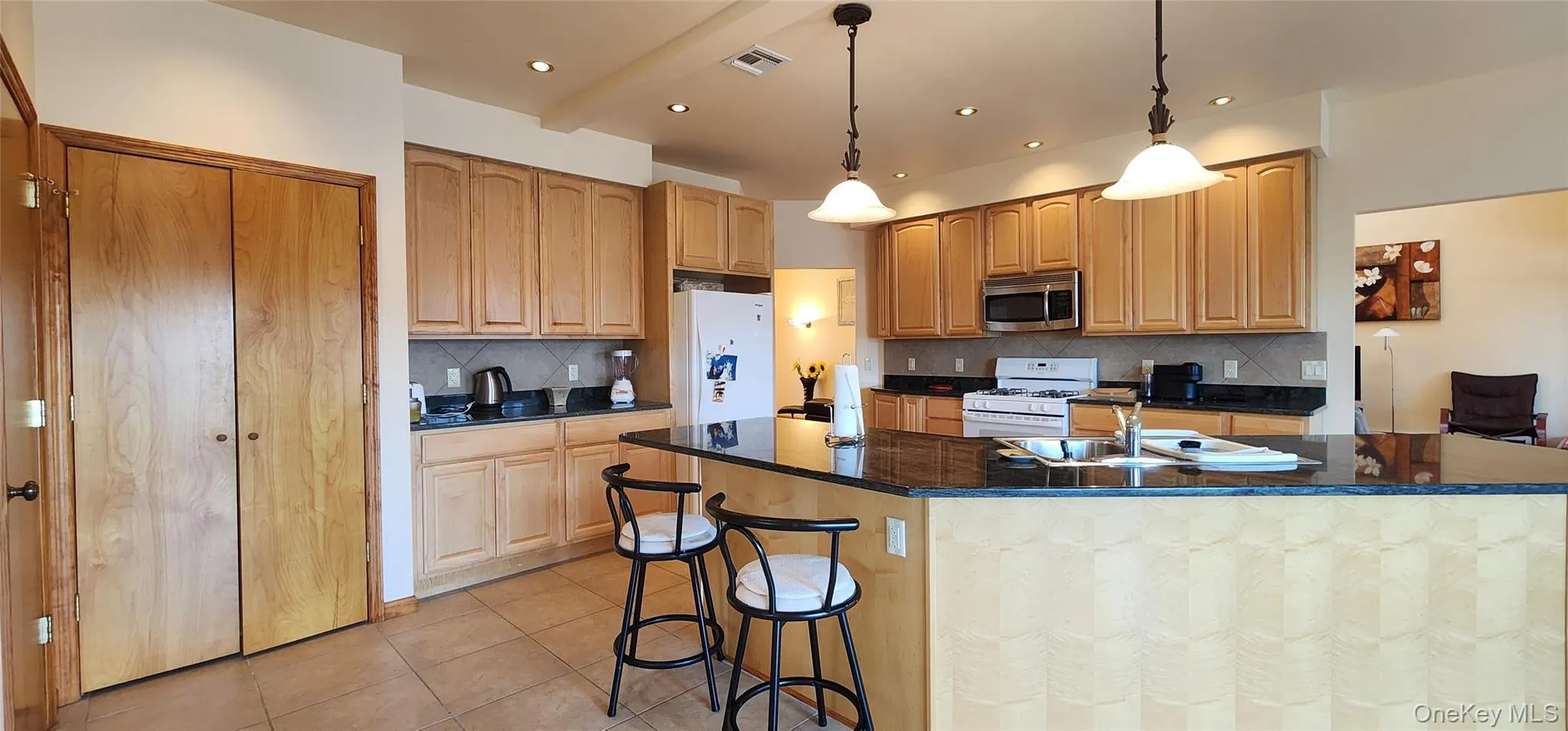 9 Surrey Street, Thompson, NY, 4 Bedrooms Bedrooms, 10 Rooms Rooms,3 BathroomsBathrooms,Residential,For Rent,Surrey,0,976701 9 Surrey Street, Thompson, NY, 4 Bedrooms Bedrooms, 10 Rooms Rooms,3 BathroomsBathrooms,Residential,For Rent,Surrey,0,976701