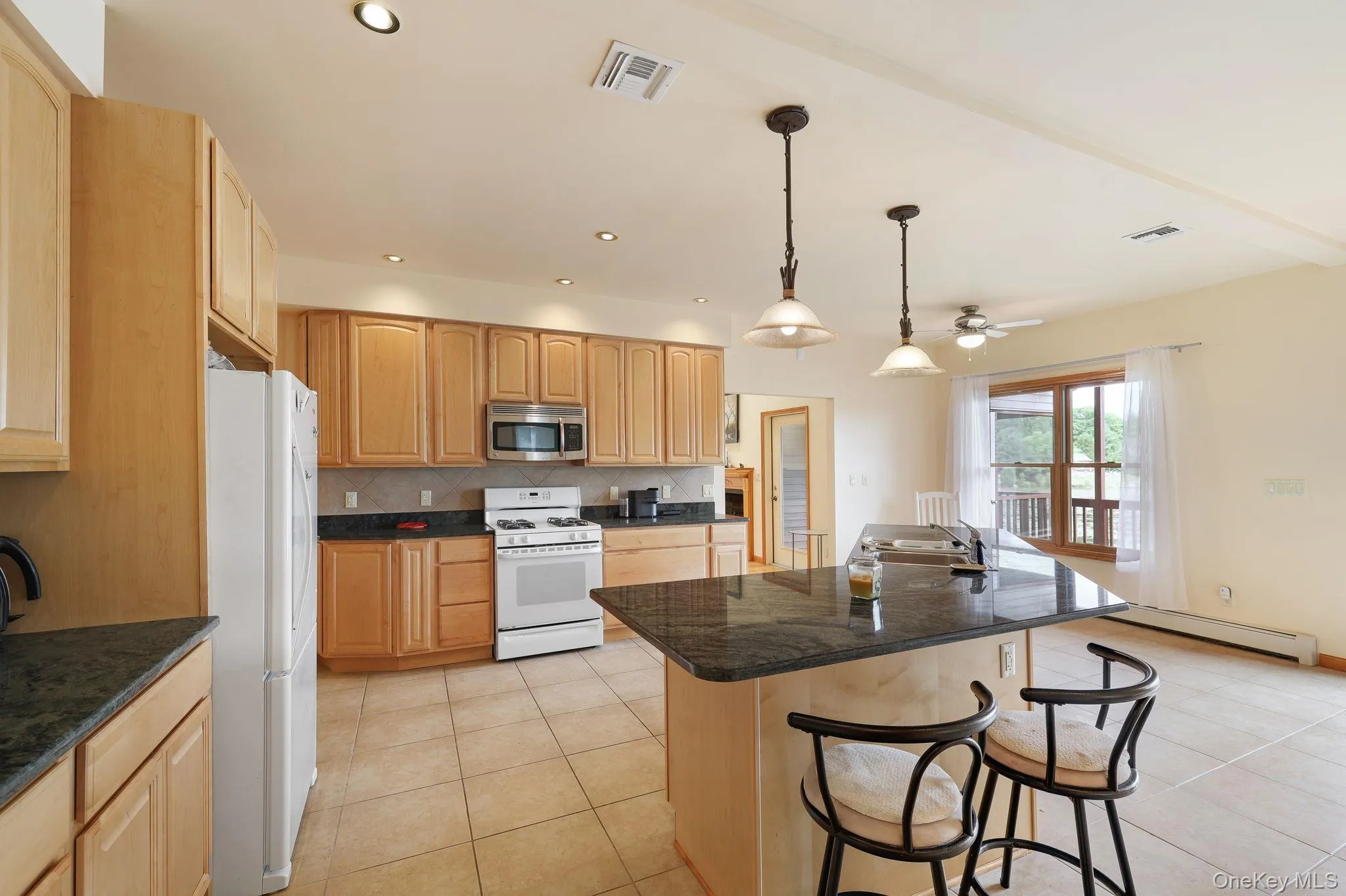 9 Surrey Street, Thompson, NY, 4 Bedrooms Bedrooms, 10 Rooms Rooms,3 BathroomsBathrooms,Residential,For Rent,Surrey,0,976701 9 Surrey Street, Thompson, NY, 4 Bedrooms Bedrooms, 10 Rooms Rooms,3 BathroomsBathrooms,Residential,For Rent,Surrey,0,976701
