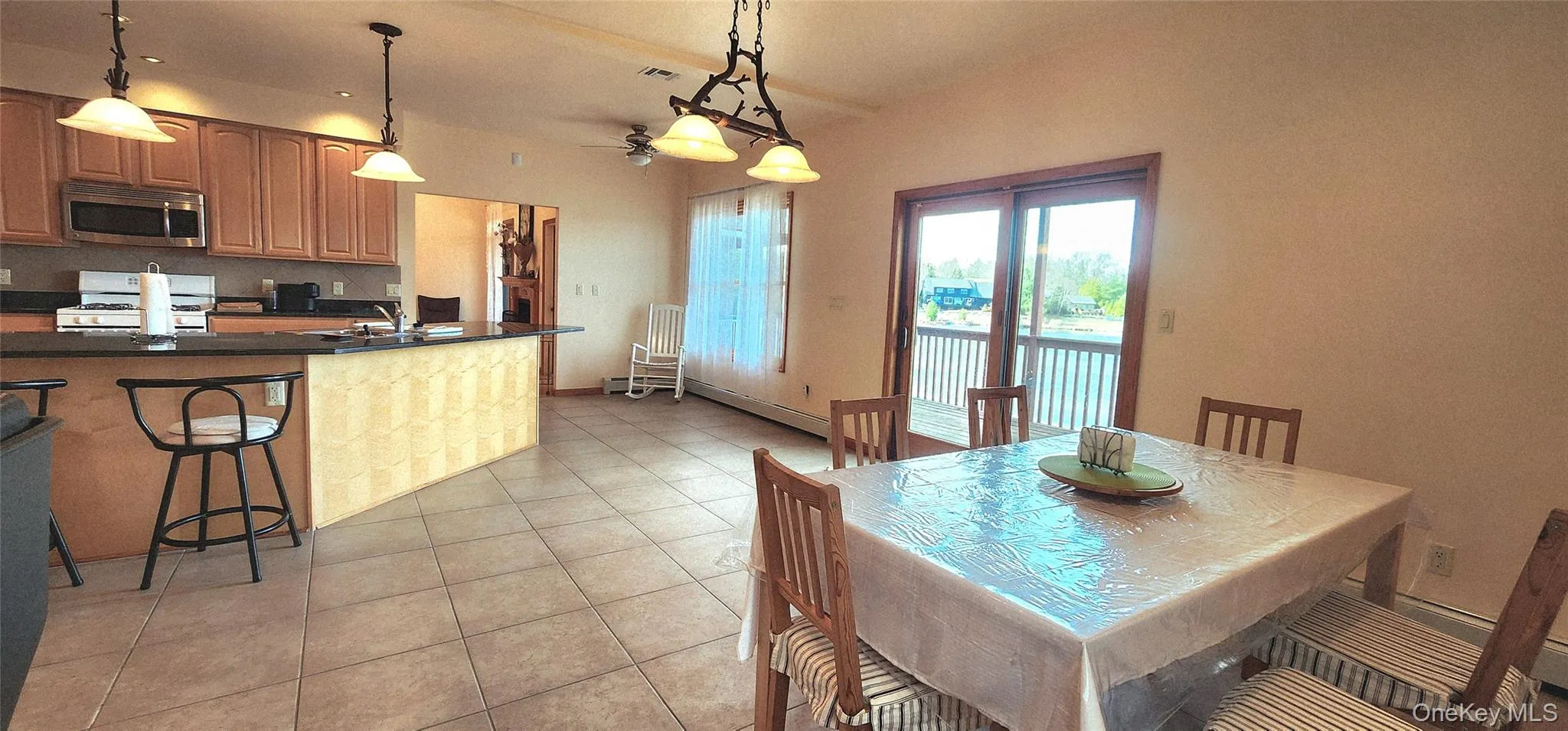 9 Surrey Street, Thompson, NY, 4 Bedrooms Bedrooms, 10 Rooms Rooms,3 BathroomsBathrooms,Residential,For Rent,Surrey,0,976701 9 Surrey Street, Thompson, NY, 4 Bedrooms Bedrooms, 10 Rooms Rooms,3 BathroomsBathrooms,Residential,For Rent,Surrey,0,976701