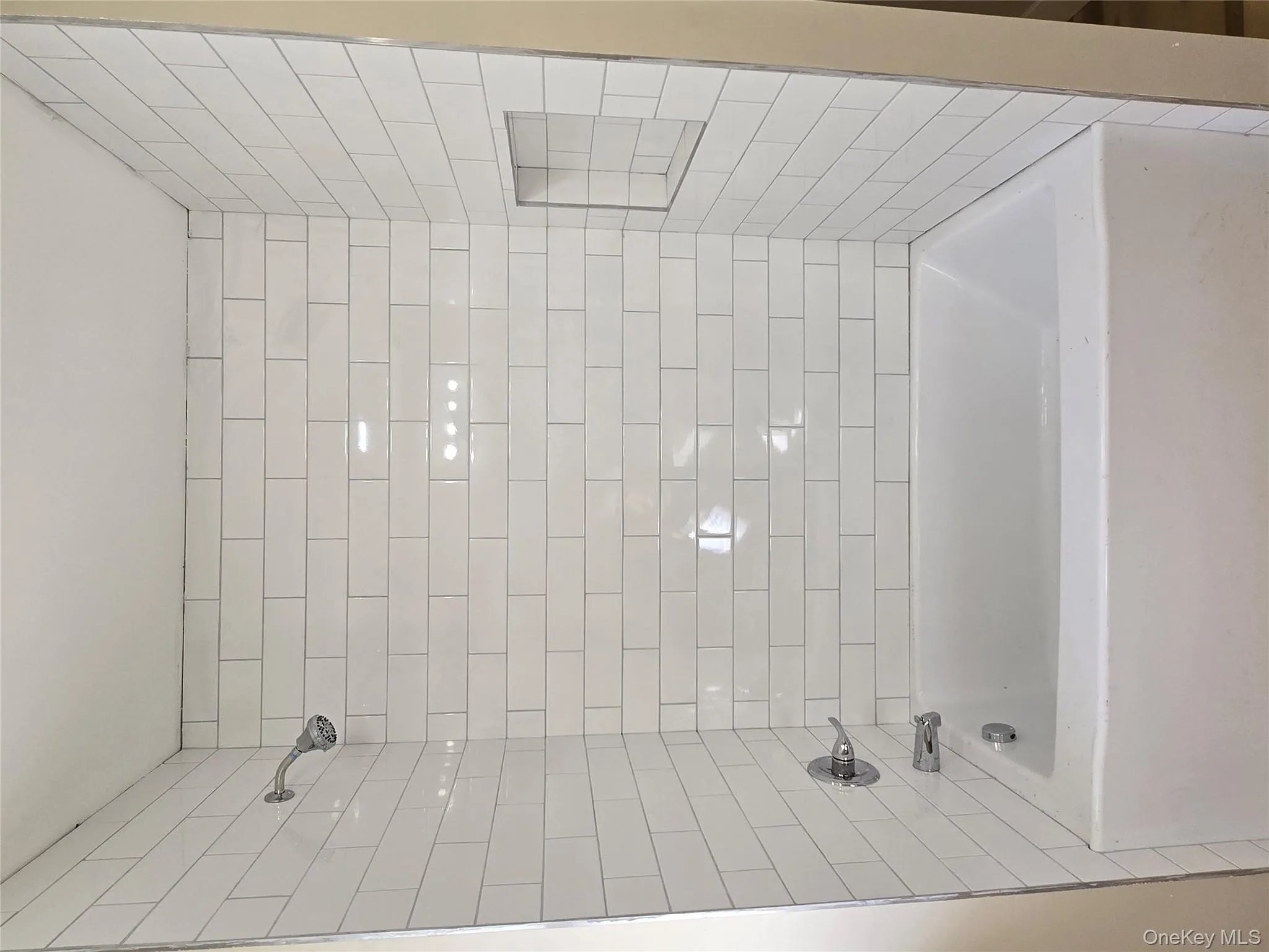 25 Roosevelt Avenue, Poughkeepsie, NY, 4 Bedrooms Bedrooms, 6 Rooms Rooms,1 BathroomBathrooms,Residential Lease,For Rent,Roosevelt,0,976703 25 Roosevelt Avenue, Poughkeepsie, NY, 4 Bedrooms Bedrooms, 6 Rooms Rooms,1 BathroomBathrooms,Residential Lease,For Rent,Roosevelt,0,976703