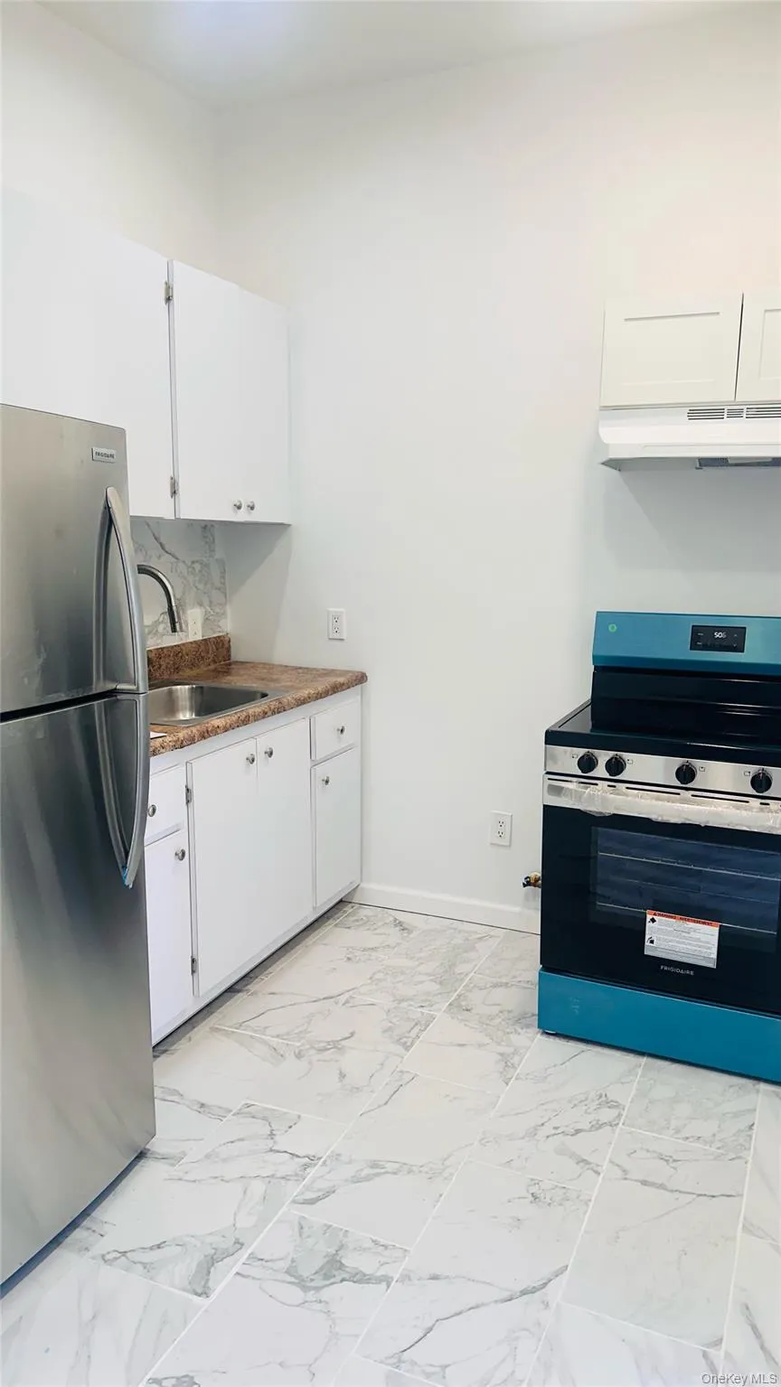 348 Eldert Lane, New York, NY, 4 Bedrooms Bedrooms, 6 Rooms Rooms,1 BathroomBathrooms,Residential Lease,For Rent,Eldert,0,976704 348 Eldert Lane, New York, NY, 4 Bedrooms Bedrooms, 6 Rooms Rooms,1 BathroomBathrooms,Residential Lease,For Rent,Eldert,0,976704