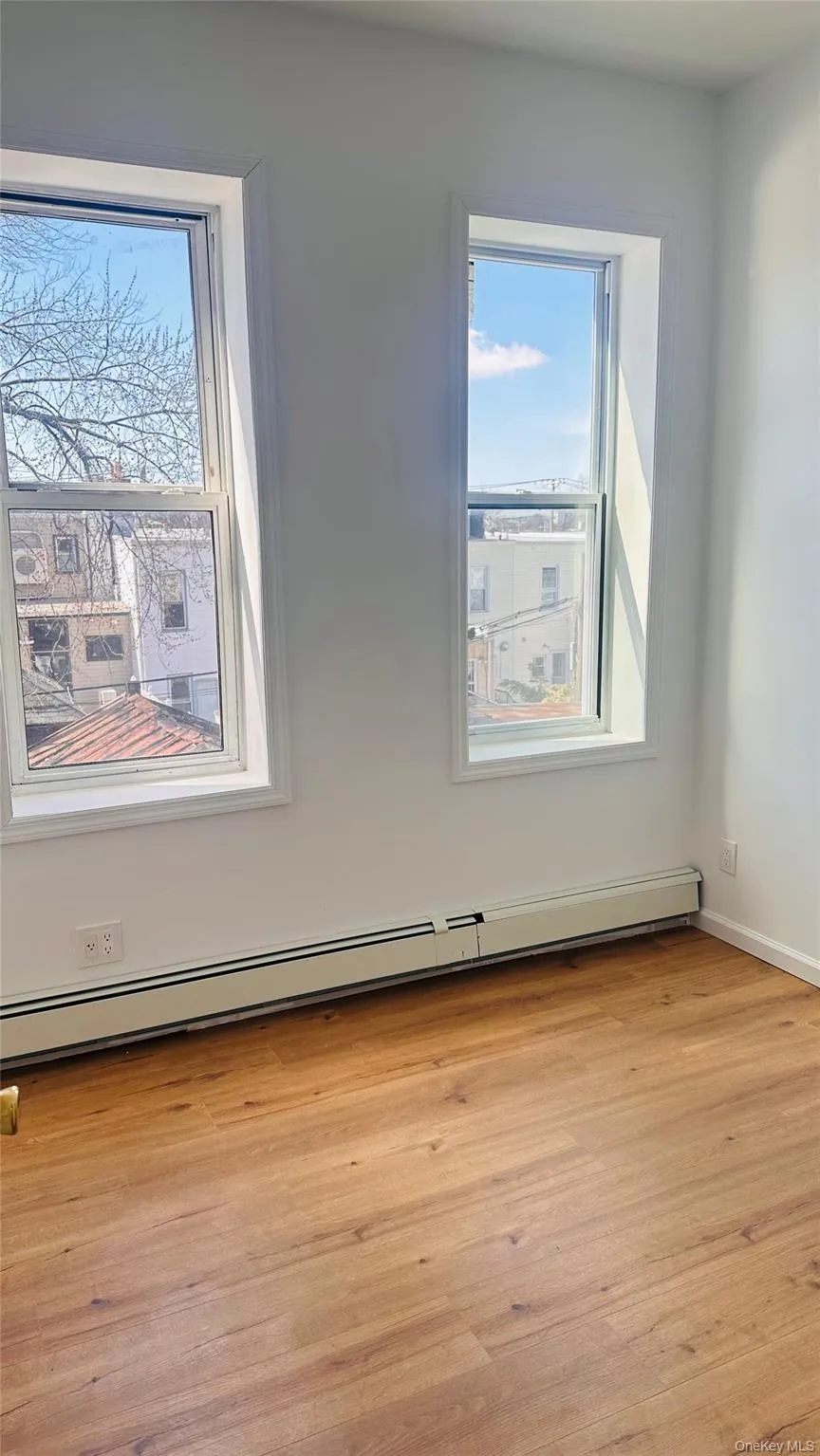 348 Eldert Lane, New York, NY, 4 Bedrooms Bedrooms, 6 Rooms Rooms,1 BathroomBathrooms,Residential Lease,For Rent,Eldert,0,976704 348 Eldert Lane, New York, NY, 4 Bedrooms Bedrooms, 6 Rooms Rooms,1 BathroomBathrooms,Residential Lease,For Rent,Eldert,0,976704