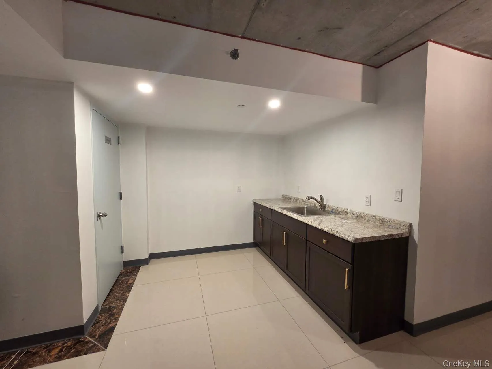 147-12 Roosevelt Ave, New York, NY, ,Commercial Lease,For Rent,Roosevelt Ave,0,976720 147-12 Roosevelt Ave, New York, NY, ,Commercial Lease,For Rent,Roosevelt Ave,0,976720