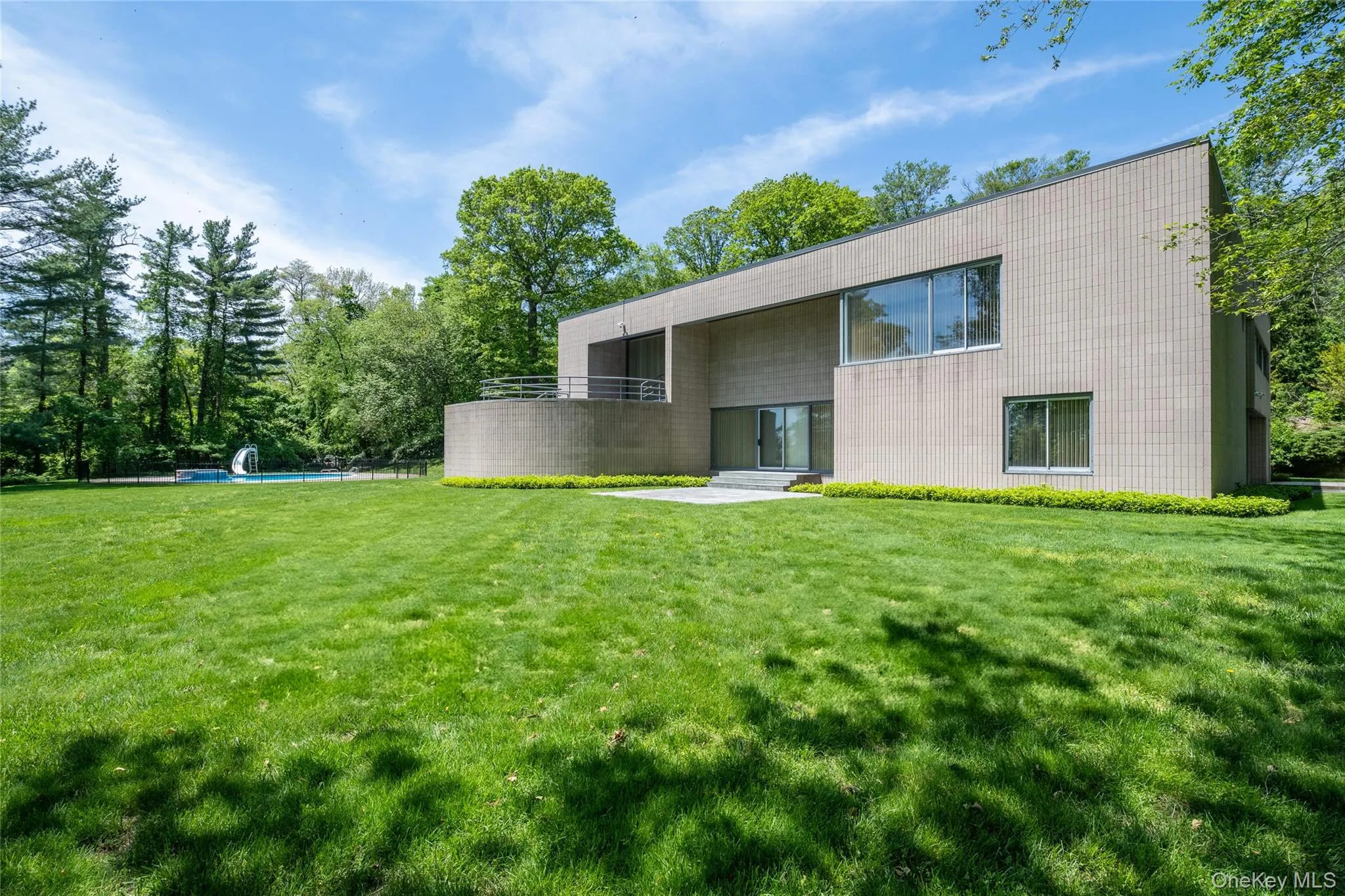3 Paddock Court, North Hempstead, NY, 6 Bedrooms Bedrooms, 12 Rooms Rooms,5 BathroomsBathrooms,Residential,For Rent,Paddock,0,976726 3 Paddock Court, North Hempstead, NY, 6 Bedrooms Bedrooms, 12 Rooms Rooms,5 BathroomsBathrooms,Residential,For Rent,Paddock,0,976726