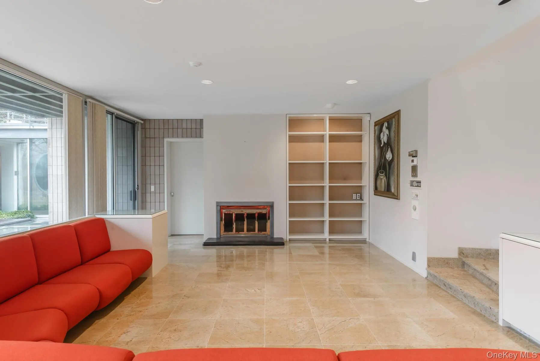 with Fireplace with Fireplace