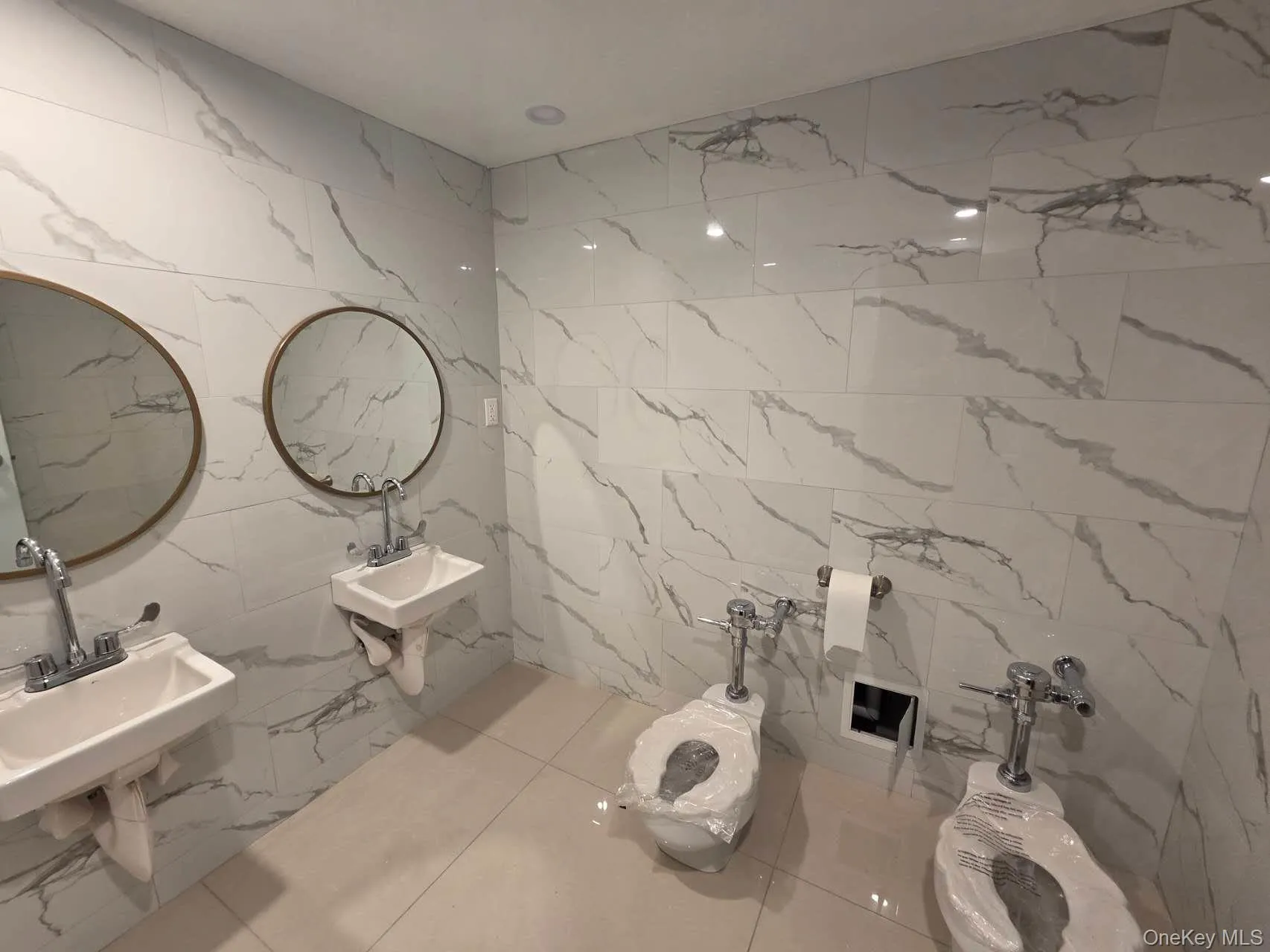 147-12 Roosevelt Ave, New York, NY, ,Commercial Lease,For Rent,Roosevelt Ave,0,976728 147-12 Roosevelt Ave, New York, NY, ,Commercial Lease,For Rent,Roosevelt Ave,0,976728