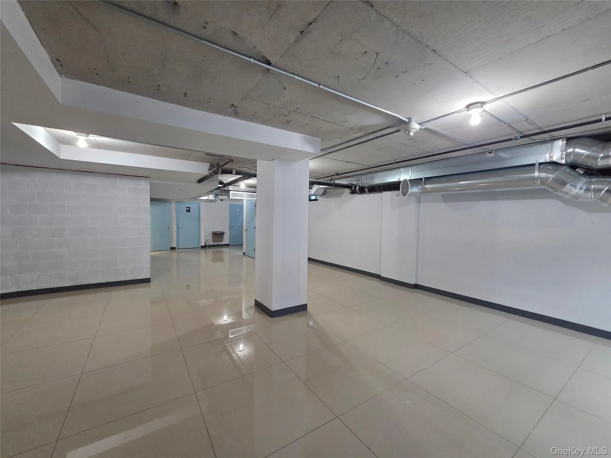 147-12 Roosevelt Ave, New York, NY, ,Commercial Lease,For Rent,Roosevelt Ave,0,976728 147-12 Roosevelt Ave, New York, NY, ,Commercial Lease,For Rent,Roosevelt Ave,0,976728