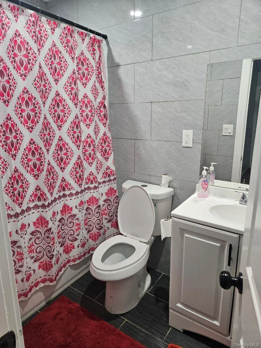 Shared bathroom #1 Shared bathroom #1