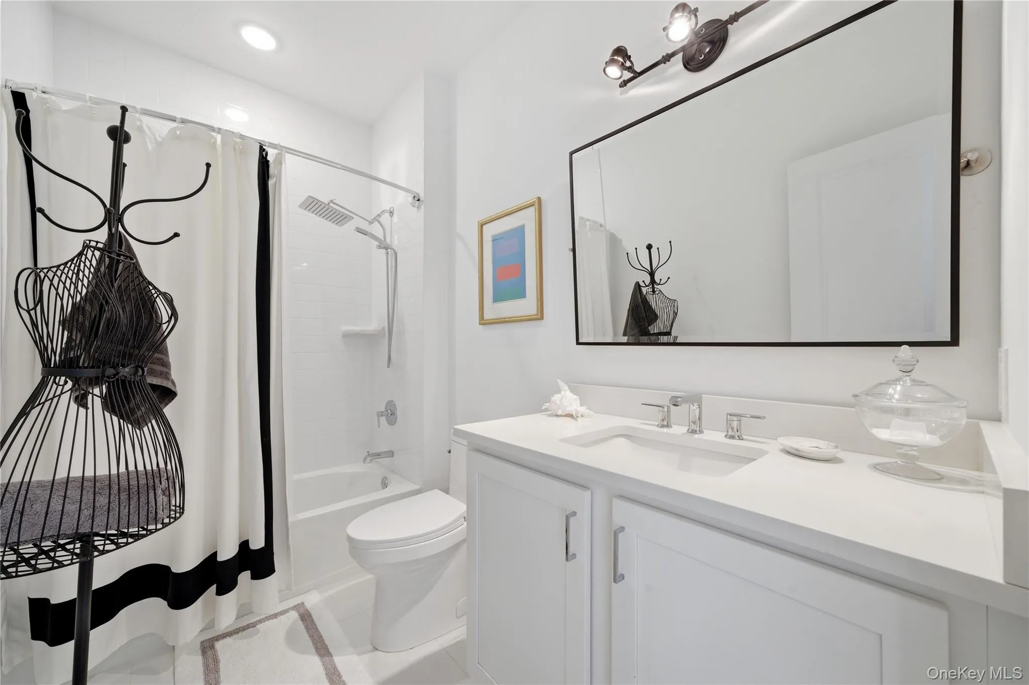 214 Belmont Circle, Brookhaven, NY, 3 Bedrooms Bedrooms, 10 Rooms Rooms,2 BathroomsBathrooms,Residential,For Rent,Belmont,0,976745 214 Belmont Circle, Brookhaven, NY, 3 Bedrooms Bedrooms, 10 Rooms Rooms,2 BathroomsBathrooms,Residential,For Rent,Belmont,0,976745