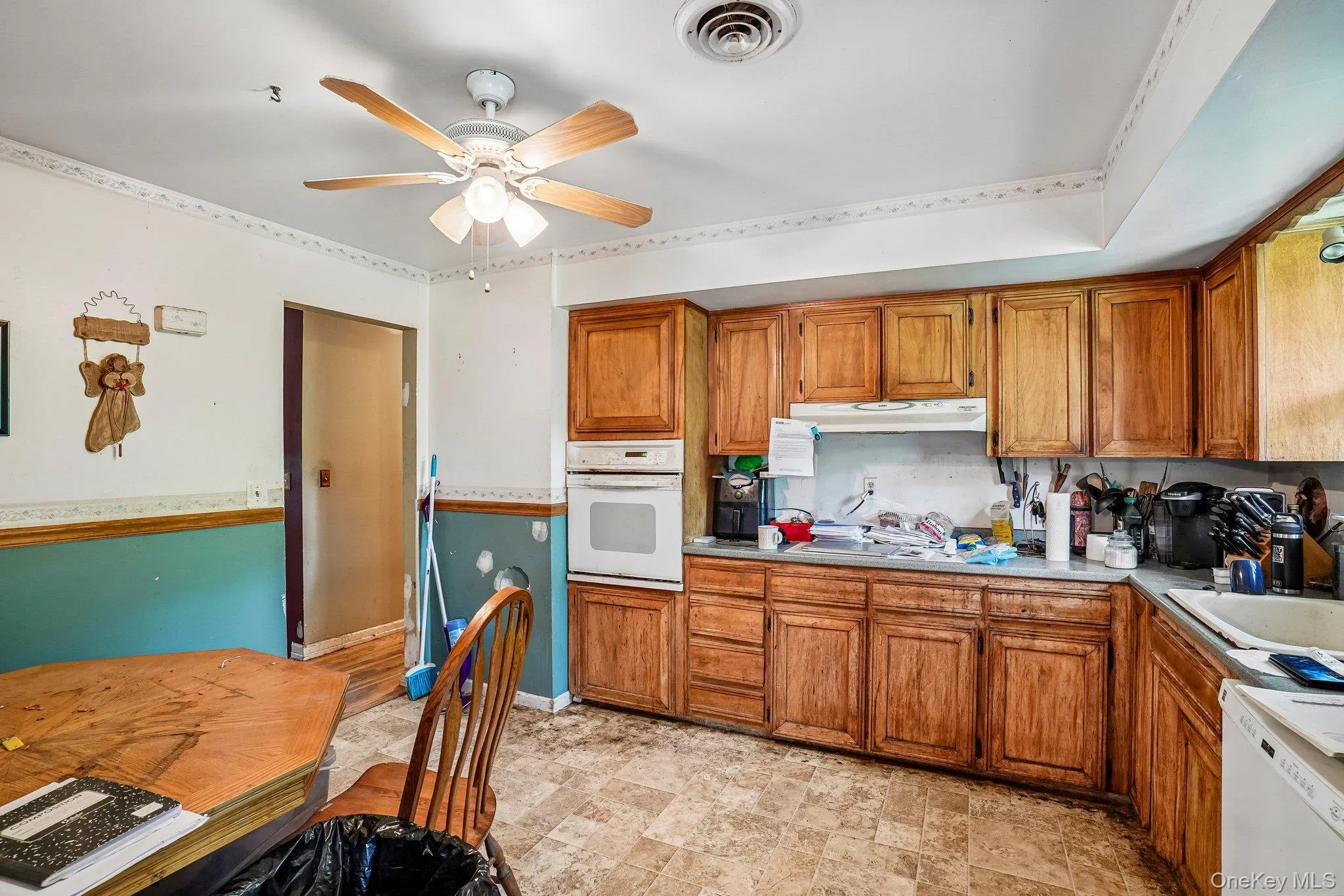 14 Helms Hill Road, Blooming Grove, NY, 3 Bedrooms Bedrooms, 8 Rooms Rooms,2 BathroomsBathrooms,Residential,For Rent,Helms Hill,0,976753 14 Helms Hill Road, Blooming Grove, NY, 3 Bedrooms Bedrooms, 8 Rooms Rooms,2 BathroomsBathrooms,Residential,For Rent,Helms Hill,0,976753