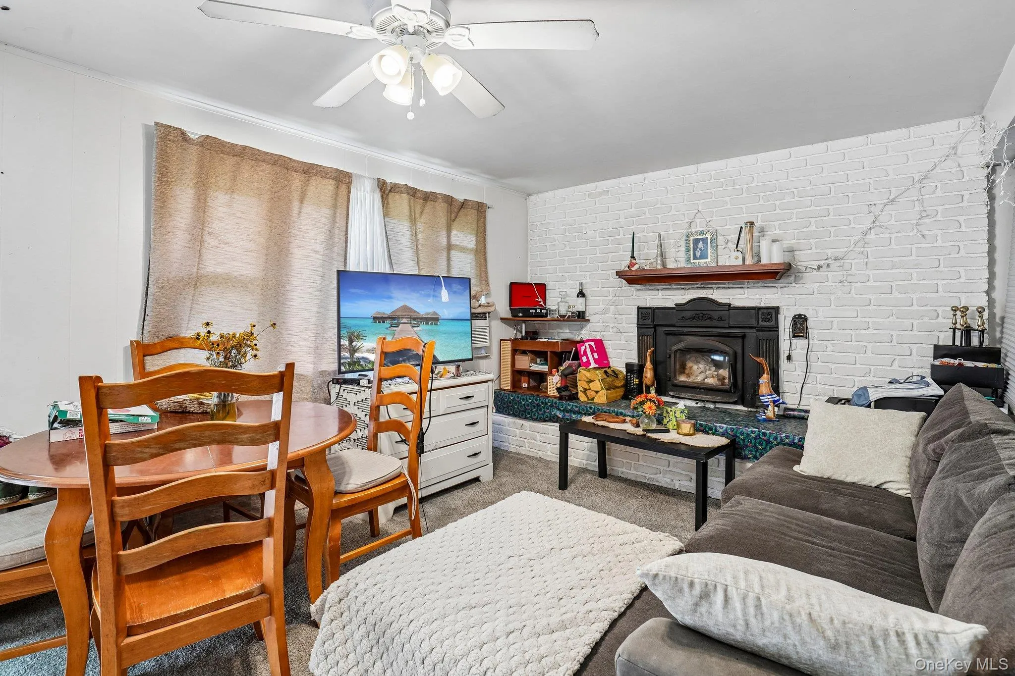 14 Helms Hill Road, Blooming Grove, NY, 3 Bedrooms Bedrooms, 8 Rooms Rooms,2 BathroomsBathrooms,Residential,For Rent,Helms Hill,0,976753 14 Helms Hill Road, Blooming Grove, NY, 3 Bedrooms Bedrooms, 8 Rooms Rooms,2 BathroomsBathrooms,Residential,For Rent,Helms Hill,0,976753