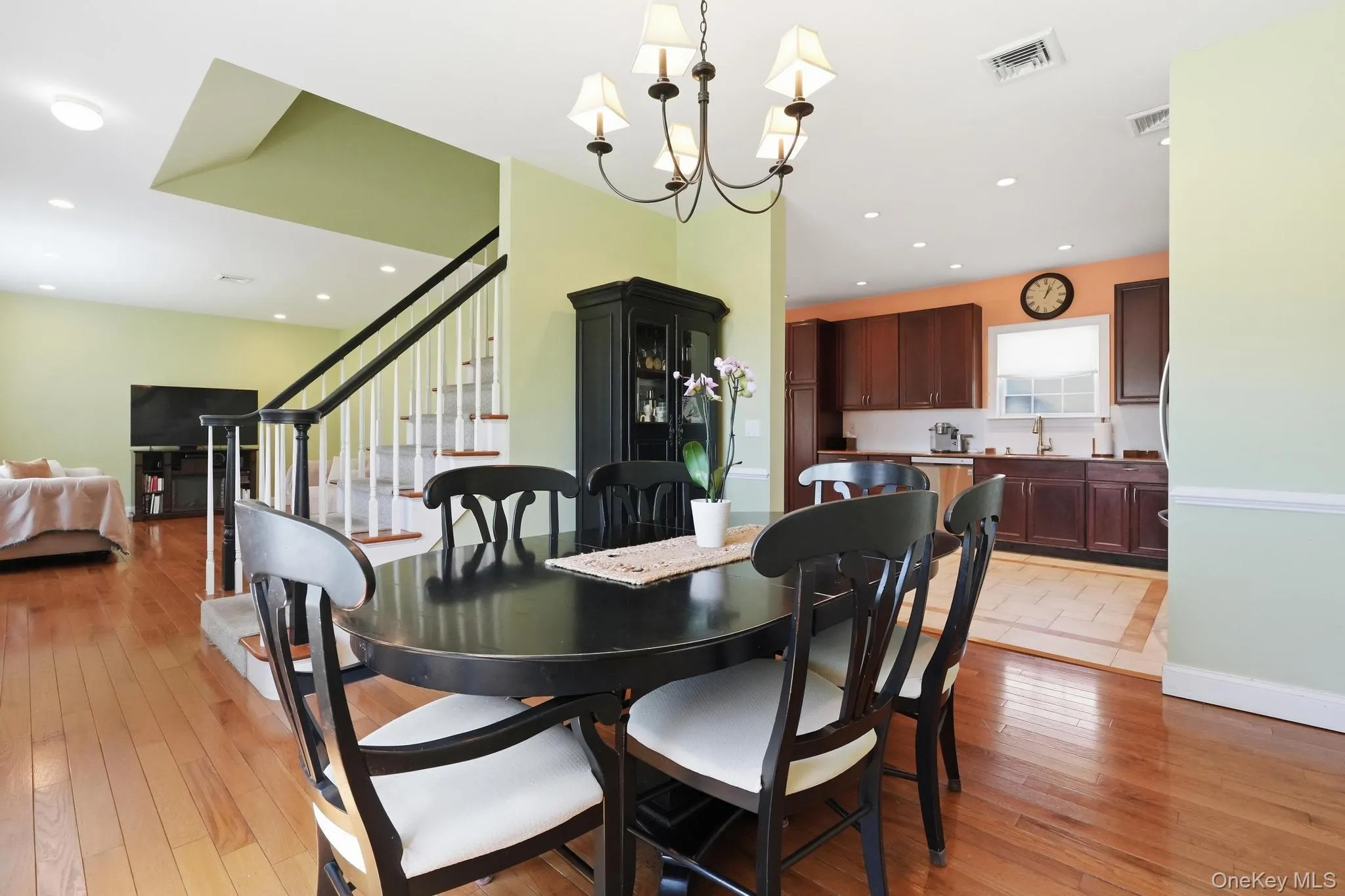 5 Butler Street, Islip, NY, 3 Bedrooms Bedrooms, 7 Rooms Rooms,2 BathroomsBathrooms,Residential,For Rent,Butler,0,976770 5 Butler Street, Islip, NY, 3 Bedrooms Bedrooms, 7 Rooms Rooms,2 BathroomsBathrooms,Residential,For Rent,Butler,0,976770