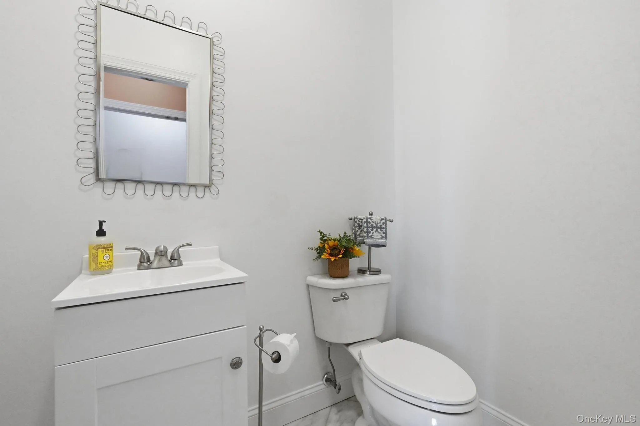 5 Butler Street, Islip, NY, 3 Bedrooms Bedrooms, 7 Rooms Rooms,2 BathroomsBathrooms,Residential,For Rent,Butler,0,976770 5 Butler Street, Islip, NY, 3 Bedrooms Bedrooms, 7 Rooms Rooms,2 BathroomsBathrooms,Residential,For Rent,Butler,0,976770