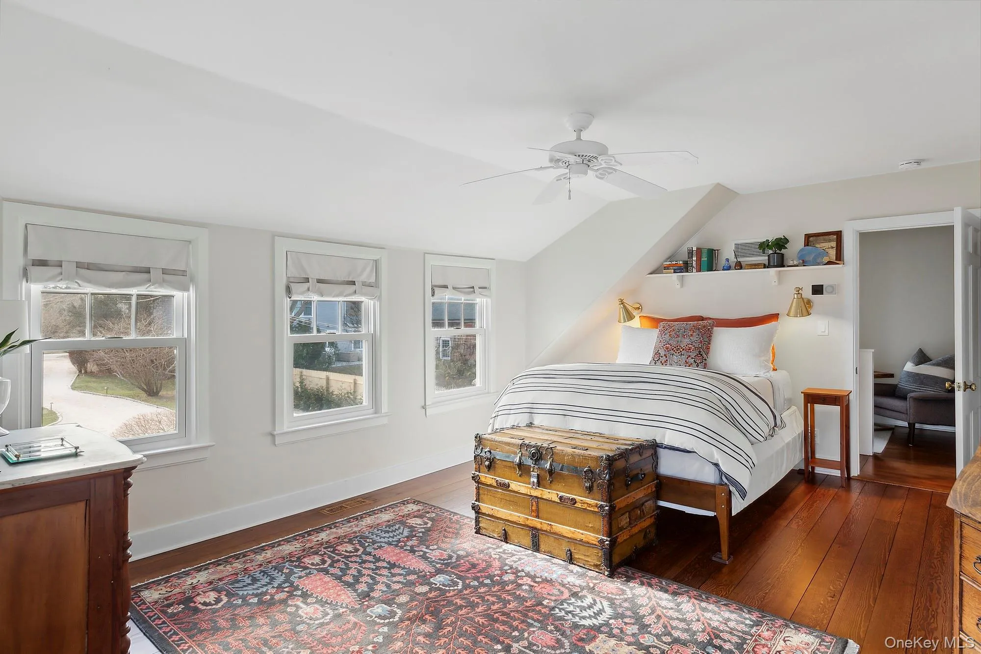 393 Hill Street, Southampton, NY, 3 Bedrooms Bedrooms, 5 Rooms Rooms,2 BathroomsBathrooms,Residential Lease,For Rent,Hill,0,976778 393 Hill Street, Southampton, NY, 3 Bedrooms Bedrooms, 5 Rooms Rooms,2 BathroomsBathrooms,Residential Lease,For Rent,Hill,0,976778