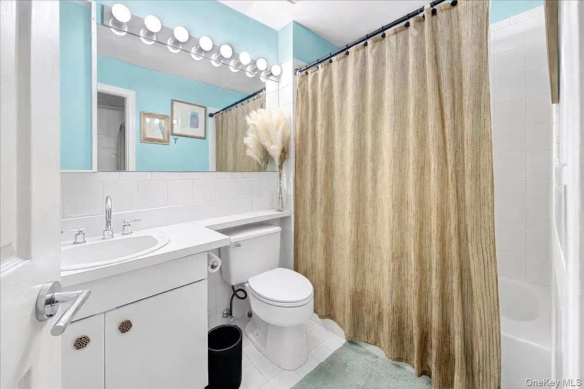 37 Harbor Lane, New Rochelle, NY, 1 Bedroom Bedrooms, 4 Rooms Rooms,1 BathroomBathrooms,Residential,For Rent,Harbor,0,976785 37 Harbor Lane, New Rochelle, NY, 1 Bedroom Bedrooms, 4 Rooms Rooms,1 BathroomBathrooms,Residential,For Rent,Harbor,0,976785