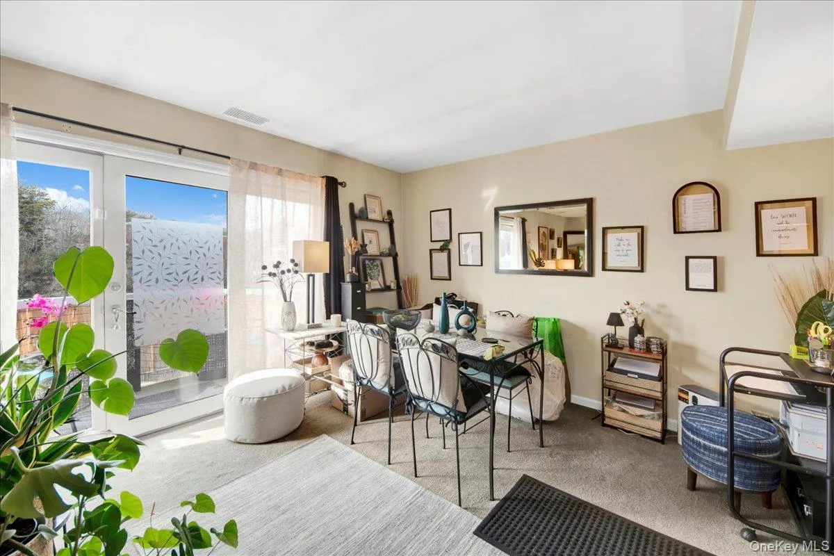 37 Harbor Lane, New Rochelle, NY, 1 Bedroom Bedrooms, 4 Rooms Rooms,1 BathroomBathrooms,Residential,For Rent,Harbor,0,976785 37 Harbor Lane, New Rochelle, NY, 1 Bedroom Bedrooms, 4 Rooms Rooms,1 BathroomBathrooms,Residential,For Rent,Harbor,0,976785