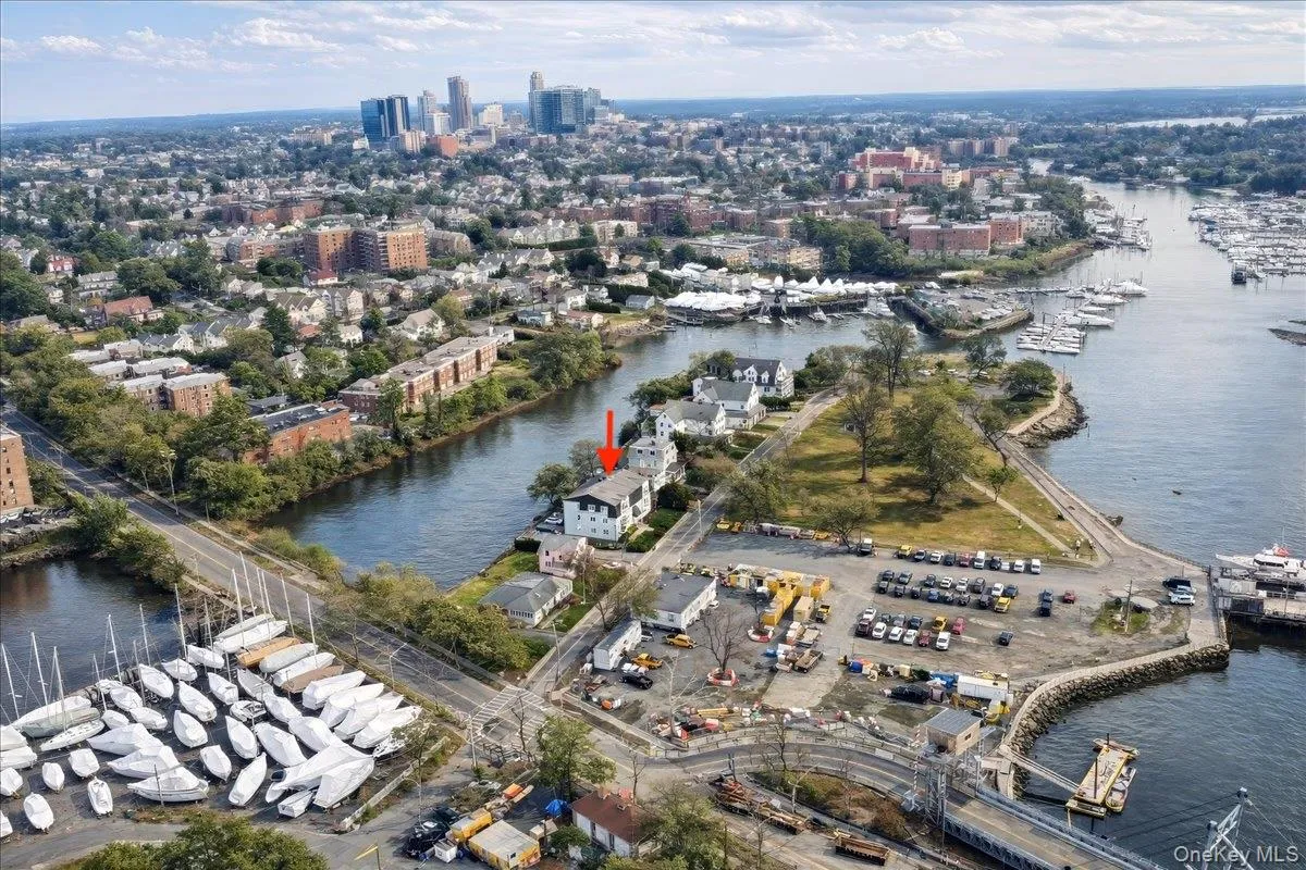 37 Harbor Lane, New Rochelle, NY, 1 Bedroom Bedrooms, 4 Rooms Rooms,1 BathroomBathrooms,Residential,For Rent,Harbor,0,976785 37 Harbor Lane, New Rochelle, NY, 1 Bedroom Bedrooms, 4 Rooms Rooms,1 BathroomBathrooms,Residential,For Rent,Harbor,0,976785