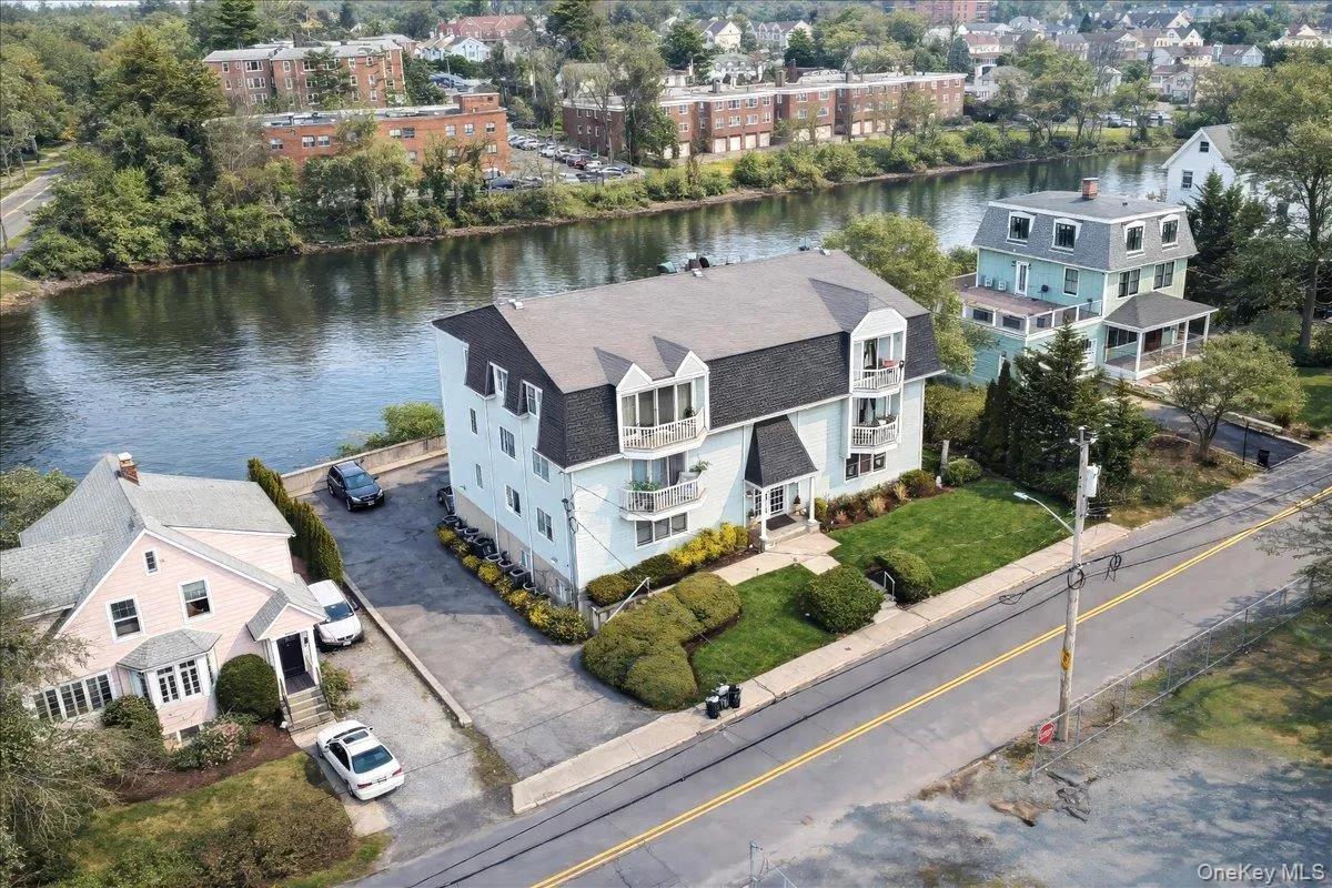37 Harbor Lane, New Rochelle, NY, 1 Bedroom Bedrooms, 4 Rooms Rooms,1 BathroomBathrooms,Residential,For Rent,Harbor,0,976785 37 Harbor Lane, New Rochelle, NY, 1 Bedroom Bedrooms, 4 Rooms Rooms,1 BathroomBathrooms,Residential,For Rent,Harbor,0,976785