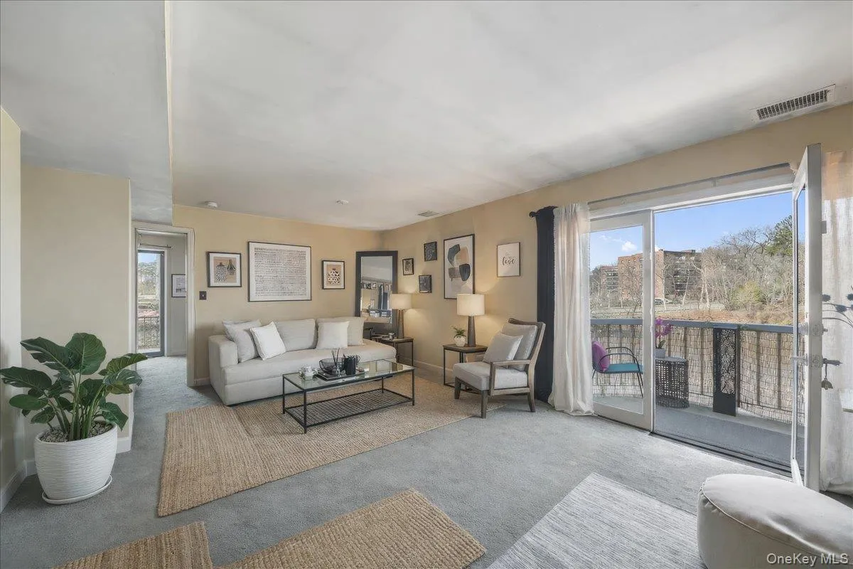 37 Harbor Lane, New Rochelle, NY, 1 Bedroom Bedrooms, 4 Rooms Rooms,1 BathroomBathrooms,Residential,For Rent,Harbor,0,976785 37 Harbor Lane, New Rochelle, NY, 1 Bedroom Bedrooms, 4 Rooms Rooms,1 BathroomBathrooms,Residential,For Rent,Harbor,0,976785