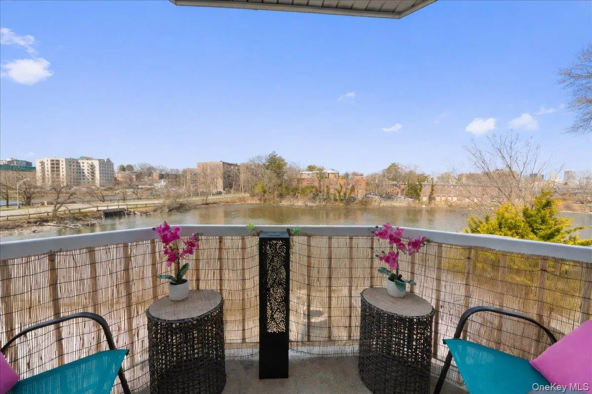 37 Harbor Lane, New Rochelle, NY, 1 Bedroom Bedrooms, 4 Rooms Rooms,1 BathroomBathrooms,Residential,For Rent,Harbor,0,976785 37 Harbor Lane, New Rochelle, NY, 1 Bedroom Bedrooms, 4 Rooms Rooms,1 BathroomBathrooms,Residential,For Rent,Harbor,0,976785