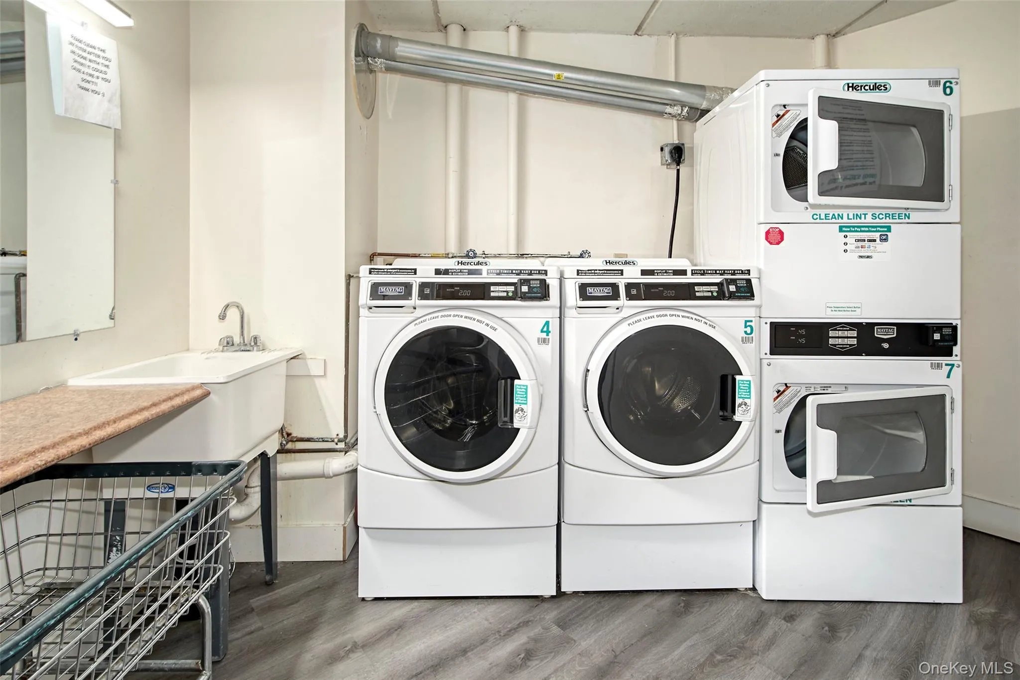 Each floor has laundry! Each floor has laundry!