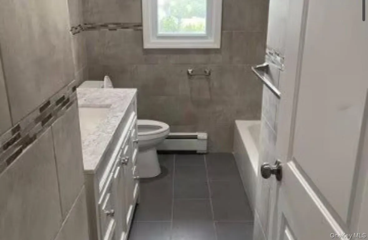 848 Center Drive, Hempstead, NY, 3 Bedrooms Bedrooms, 6 Rooms Rooms,1 BathroomBathrooms,Residential Lease,For Rent,Center,0,976792 848 Center Drive, Hempstead, NY, 3 Bedrooms Bedrooms, 6 Rooms Rooms,1 BathroomBathrooms,Residential Lease,For Rent,Center,0,976792