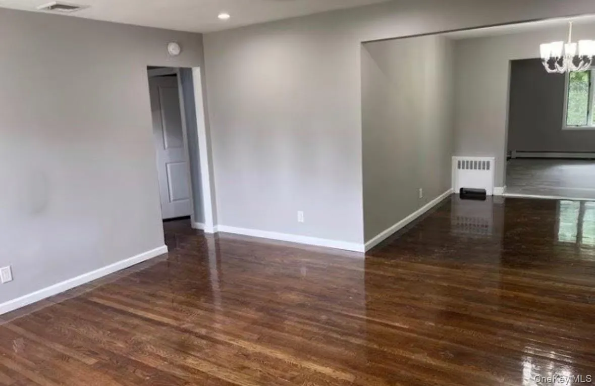 848 Center Drive, Hempstead, NY, 3 Bedrooms Bedrooms, 6 Rooms Rooms,1 BathroomBathrooms,Residential Lease,For Rent,Center,0,976792 848 Center Drive, Hempstead, NY, 3 Bedrooms Bedrooms, 6 Rooms Rooms,1 BathroomBathrooms,Residential Lease,For Rent,Center,0,976792