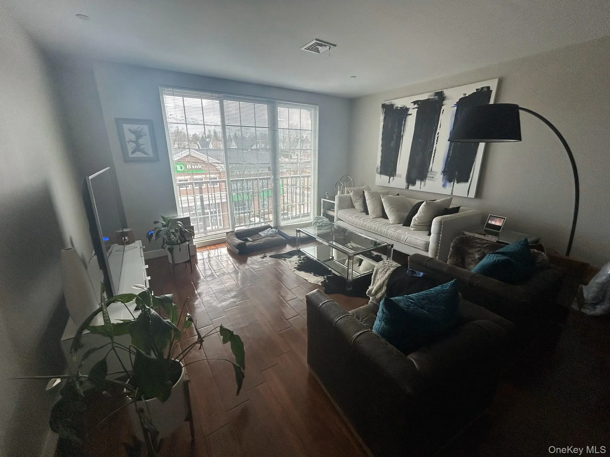 425 New York Avenue, Huntington, NY, 1 Bedroom Bedrooms, 3 Rooms Rooms,1 BathroomBathrooms,Residential Lease,For Rent,New York,0,976810 425 New York Avenue, Huntington, NY, 1 Bedroom Bedrooms, 3 Rooms Rooms,1 BathroomBathrooms,Residential Lease,For Rent,New York,0,976810