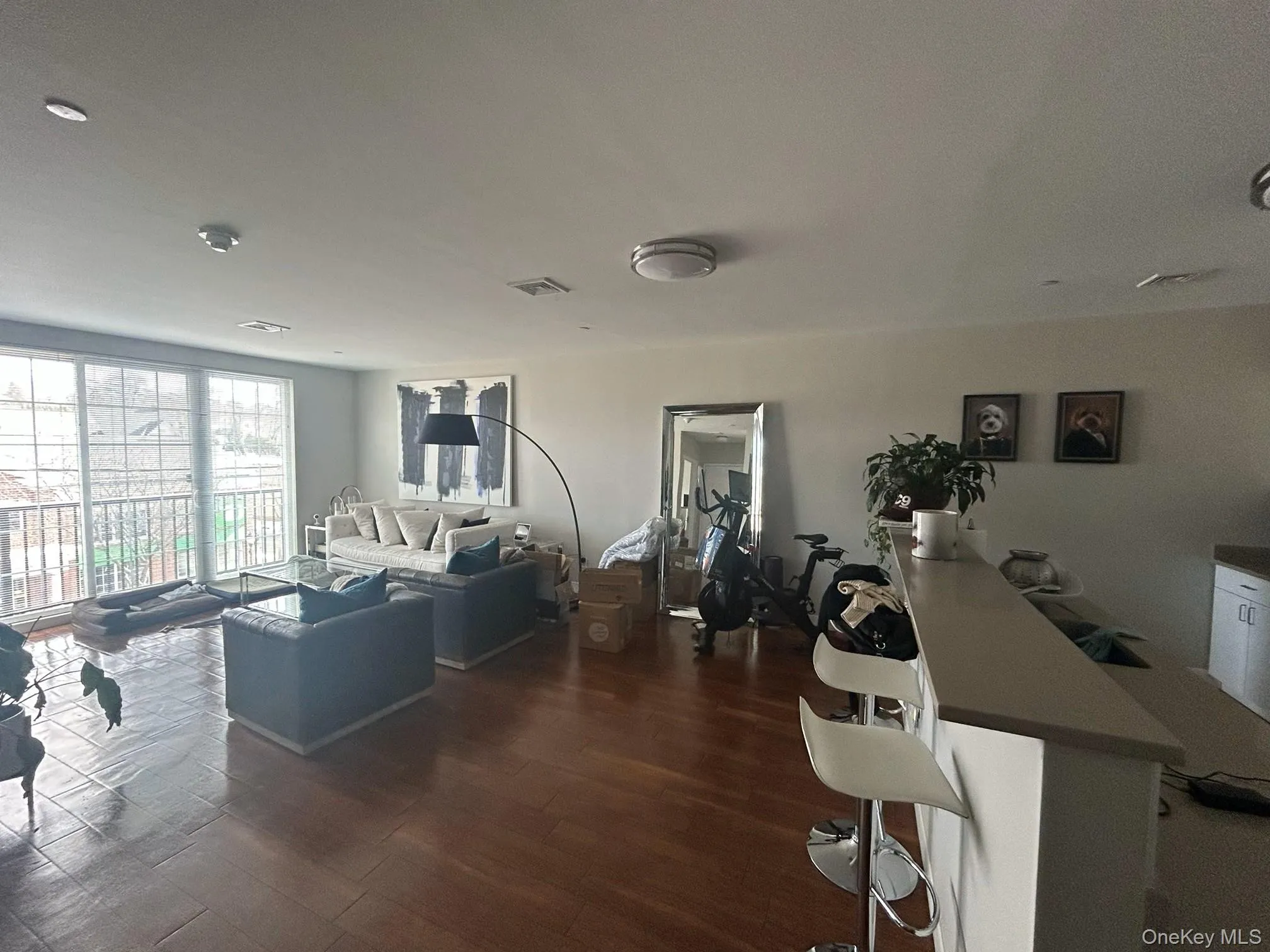 425 New York Avenue, Huntington, NY, 1 Bedroom Bedrooms, 3 Rooms Rooms,1 BathroomBathrooms,Residential Lease,For Rent,New York,0,976810 425 New York Avenue, Huntington, NY, 1 Bedroom Bedrooms, 3 Rooms Rooms,1 BathroomBathrooms,Residential Lease,For Rent,New York,0,976810