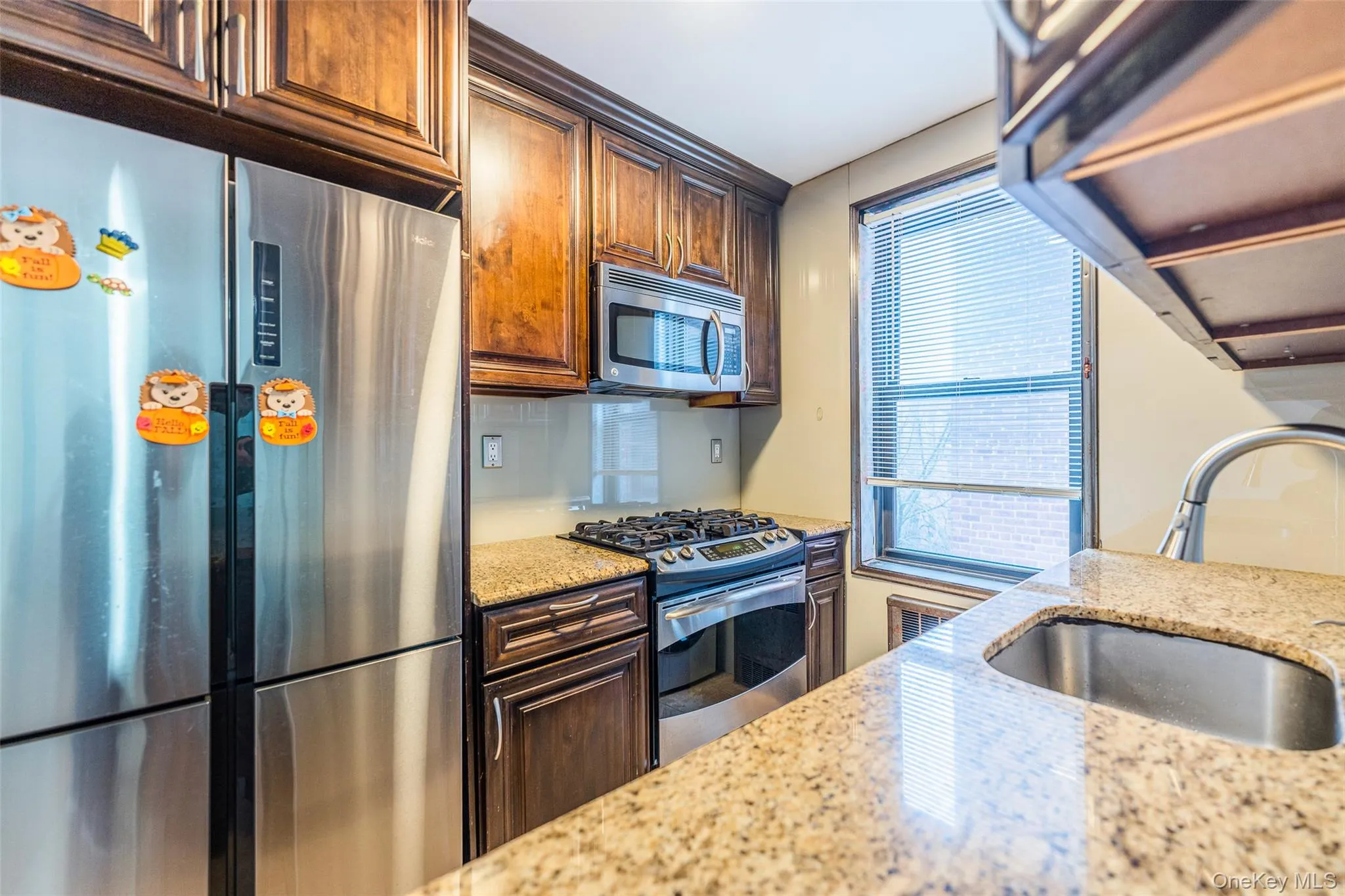15025 72nd Road, New York, NY, 2 Bedrooms Bedrooms, 5 Rooms Rooms,1 BathroomBathrooms,Residential,For Rent,72nd,0,KEY976820 15025 72nd Road, New York, NY, 2 Bedrooms Bedrooms, 5 Rooms Rooms,1 BathroomBathrooms,Residential,For Rent,72nd,0,KEY976820