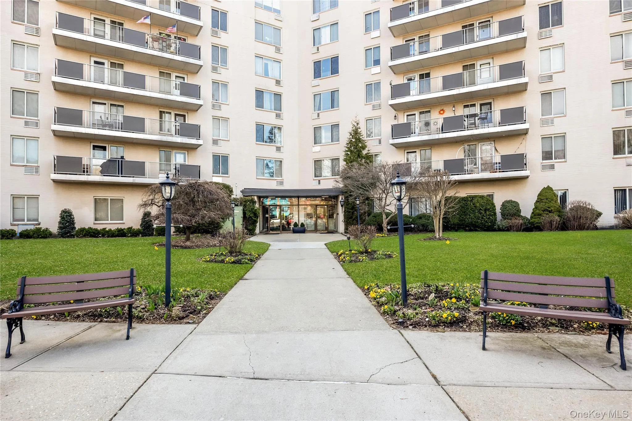 135 Post Avenue, North Hempstead, NY, 3 Rooms Rooms,1 BathroomBathrooms,Residential,For Rent,Post,0,976822 135 Post Avenue, North Hempstead, NY, 3 Rooms Rooms,1 BathroomBathrooms,Residential,For Rent,Post,0,976822