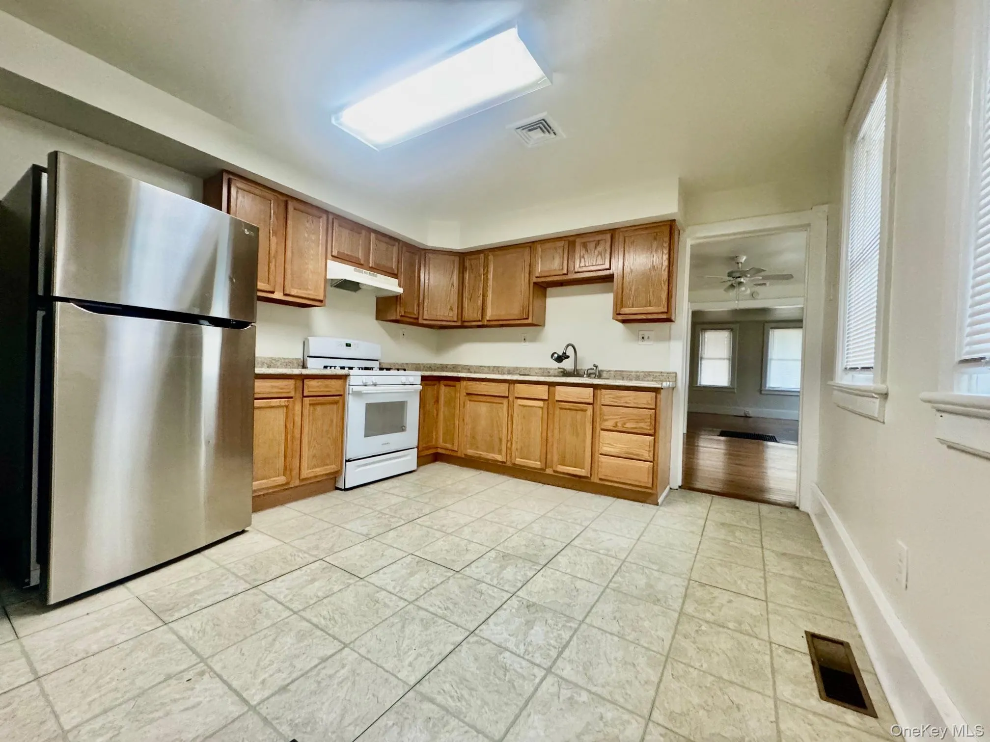 82 State Street, Mount Hope, NY, 3 Bedrooms Bedrooms, 6 Rooms Rooms,1 BathroomBathrooms,Residential Lease,For Rent,State,0,976838 82 State Street, Mount Hope, NY, 3 Bedrooms Bedrooms, 6 Rooms Rooms,1 BathroomBathrooms,Residential Lease,For Rent,State,0,976838