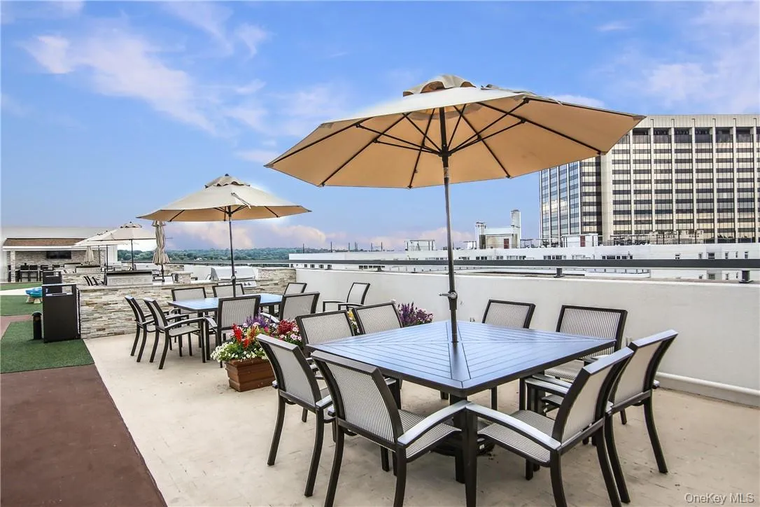 10 City Place, White Plains, NY, 1 Bedroom Bedrooms, 3 Rooms Rooms,1 BathroomBathrooms,Residential Lease,For Rent,City,0,976843 10 City Place, White Plains, NY, 1 Bedroom Bedrooms, 3 Rooms Rooms,1 BathroomBathrooms,Residential Lease,For Rent,City,0,976843