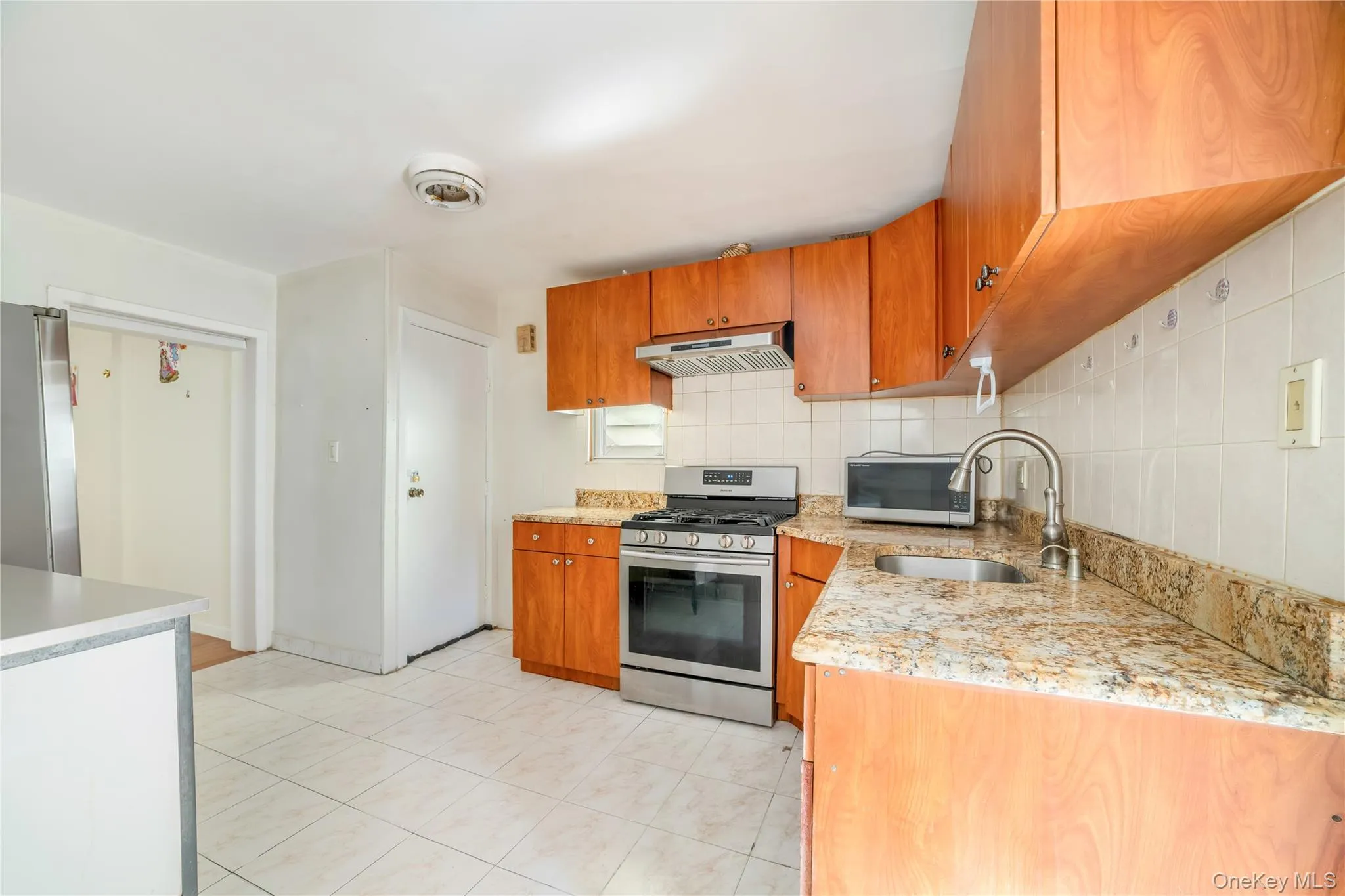 8905 Moline Street, New York, NY, 5 Bedrooms Bedrooms, 10 Rooms Rooms,3 BathroomsBathrooms,Residential,For Rent,Moline,0,976852 8905 Moline Street, New York, NY, 5 Bedrooms Bedrooms, 10 Rooms Rooms,3 BathroomsBathrooms,Residential,For Rent,Moline,0,976852
