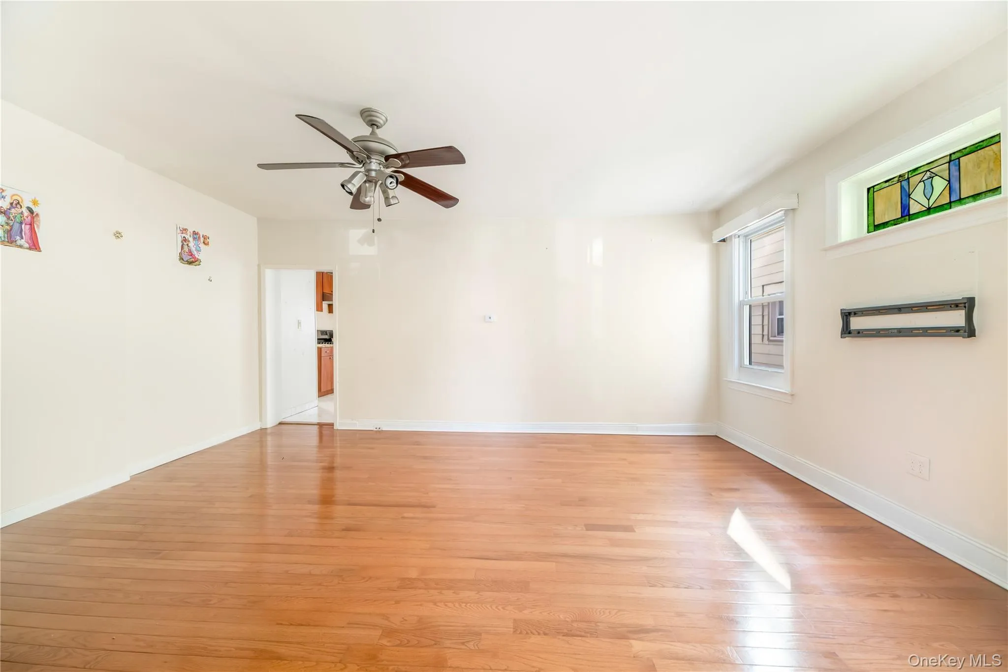 8905 Moline Street, New York, NY, 5 Bedrooms Bedrooms, 10 Rooms Rooms,3 BathroomsBathrooms,Residential,For Rent,Moline,0,976852 8905 Moline Street, New York, NY, 5 Bedrooms Bedrooms, 10 Rooms Rooms,3 BathroomsBathrooms,Residential,For Rent,Moline,0,976852