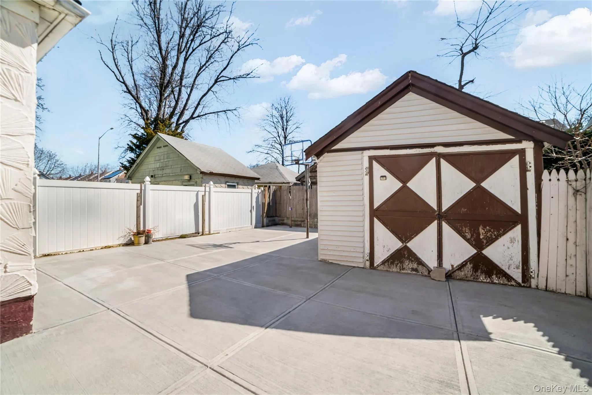 8905 Moline Street, New York, NY, 5 Bedrooms Bedrooms, 10 Rooms Rooms,3 BathroomsBathrooms,Residential,For Rent,Moline,0,976852 8905 Moline Street, New York, NY, 5 Bedrooms Bedrooms, 10 Rooms Rooms,3 BathroomsBathrooms,Residential,For Rent,Moline,0,976852