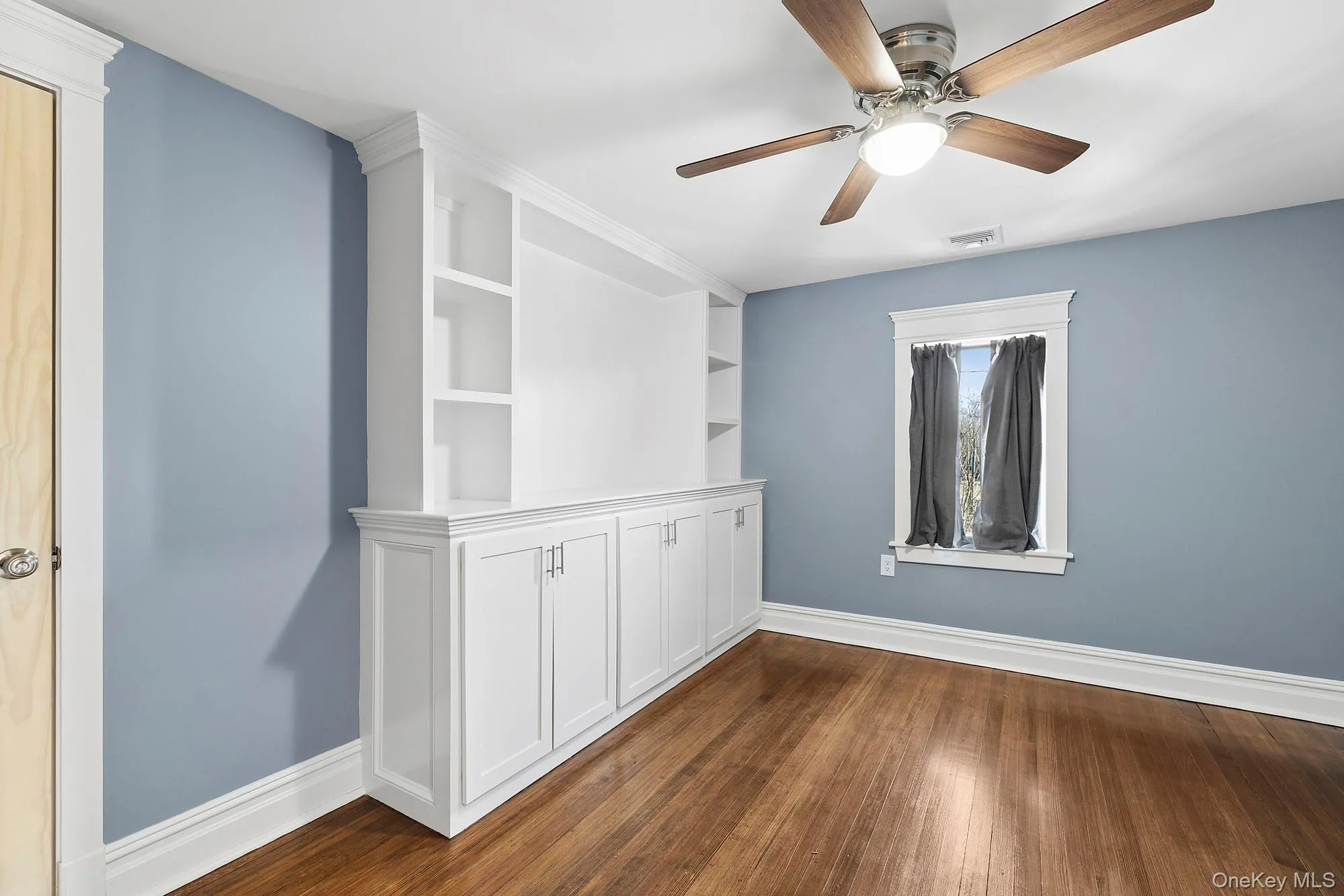 178 Main Road, Riverhead, NY, 7 Bedrooms Bedrooms, 11 Rooms Rooms,5 BathroomsBathrooms,Residential Sale,For Rent,Main,0,976873 178 Main Road, Riverhead, NY, 7 Bedrooms Bedrooms, 11 Rooms Rooms,5 BathroomsBathrooms,Residential Sale,For Rent,Main,0,976873