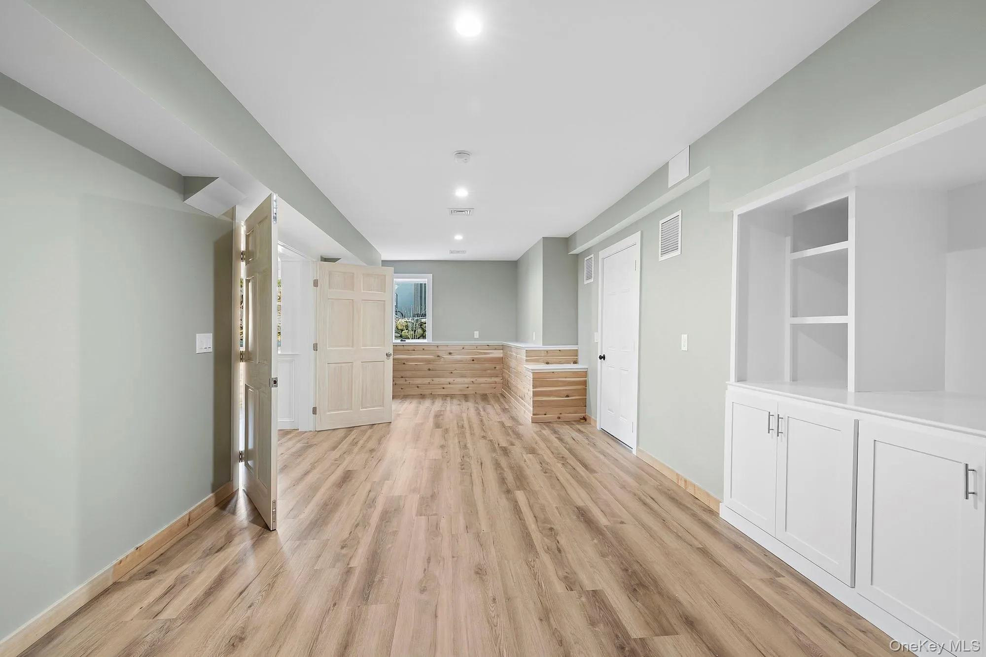 178 Main Road, Riverhead, NY, 7 Bedrooms Bedrooms, 11 Rooms Rooms,5 BathroomsBathrooms,Residential Sale,For Rent,Main,0,976873 178 Main Road, Riverhead, NY, 7 Bedrooms Bedrooms, 11 Rooms Rooms,5 BathroomsBathrooms,Residential Sale,For Rent,Main,0,976873
