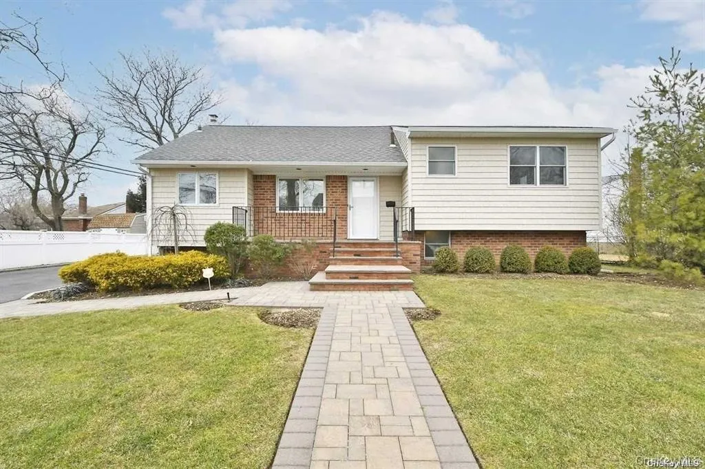 6 Patricia Street, Oyster Bay, NY, 5 Bedrooms Bedrooms, 9 Rooms Rooms,3 BathroomsBathrooms,Residential Lease,For Rent,Patricia,0,976889 6 Patricia Street, Oyster Bay, NY, 5 Bedrooms Bedrooms, 9 Rooms Rooms,3 BathroomsBathrooms,Residential Lease,For Rent,Patricia,0,976889
