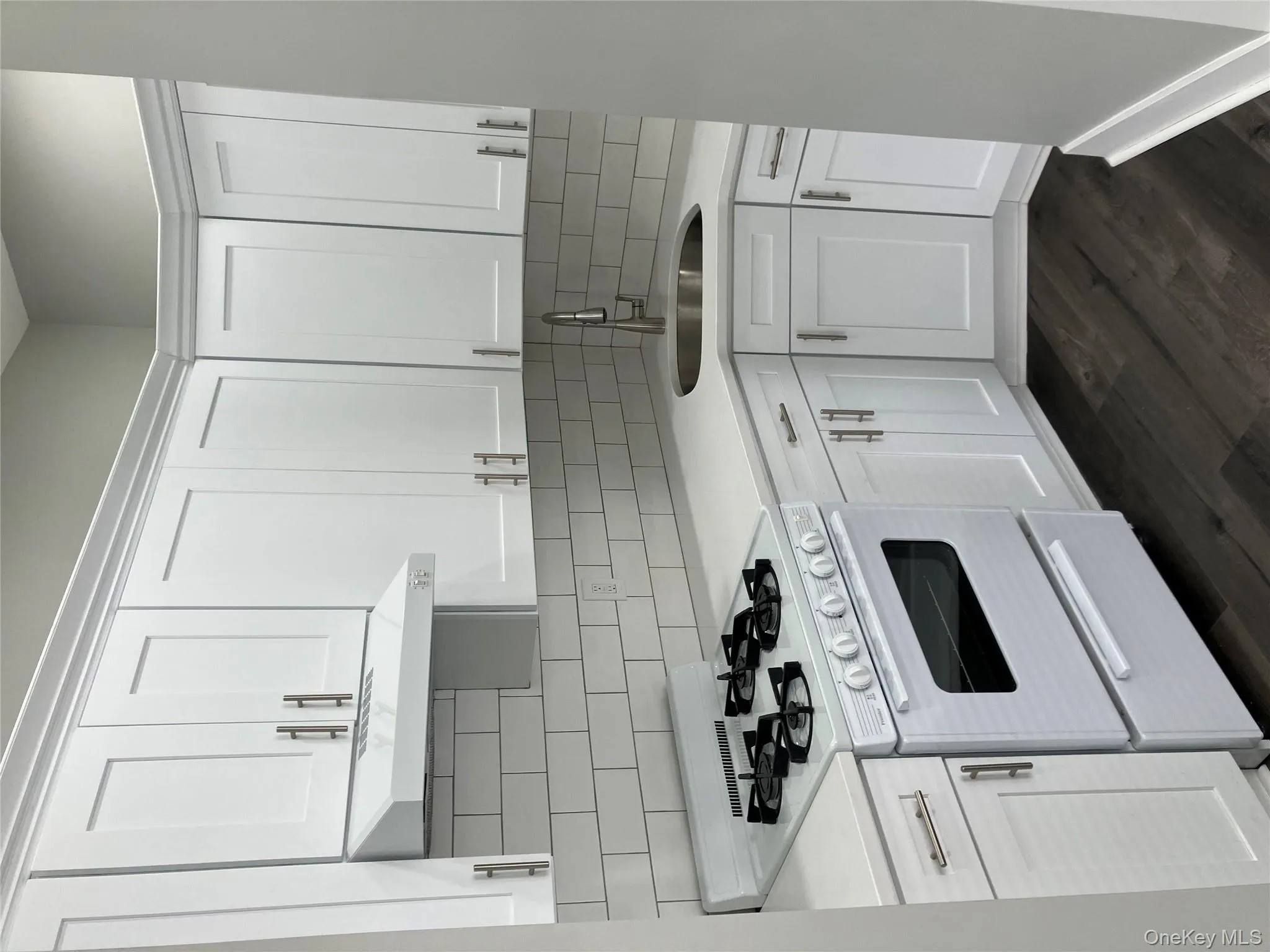 7 Dewey Street, Huntington, NY, 2 Rooms Rooms,1 BathroomBathrooms,Residential Lease,For Rent,Dewey,0,976892 7 Dewey Street, Huntington, NY, 2 Rooms Rooms,1 BathroomBathrooms,Residential Lease,For Rent,Dewey,0,976892