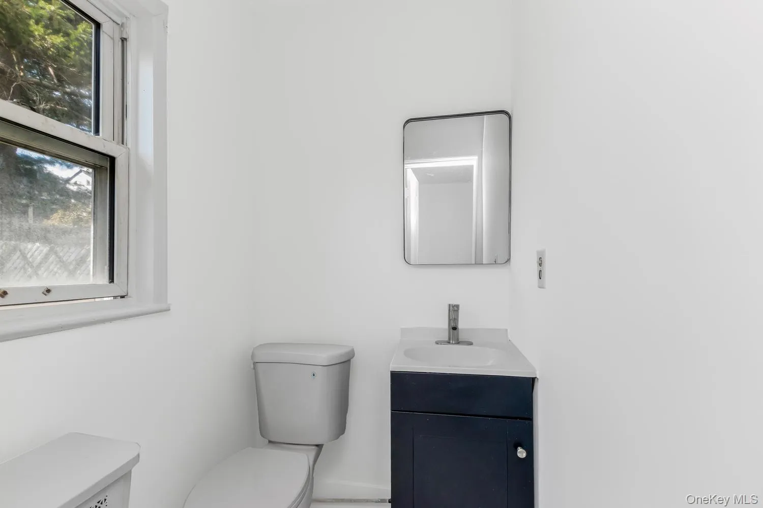 31 Emmett Place, Yonkers, NY, 3 Bedrooms Bedrooms, 6 Rooms Rooms,1 BathroomBathrooms,Residential,For Rent,Emmett,0,976902 31 Emmett Place, Yonkers, NY, 3 Bedrooms Bedrooms, 6 Rooms Rooms,1 BathroomBathrooms,Residential,For Rent,Emmett,0,976902