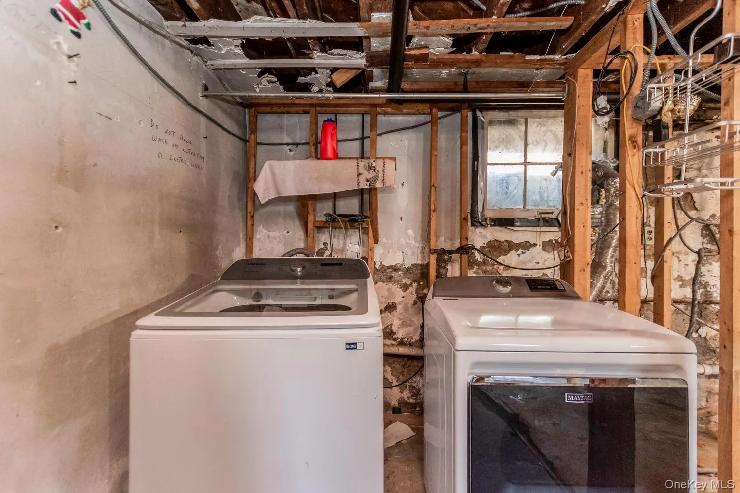 31 Emmett Place, Yonkers, NY, 3 Bedrooms Bedrooms, 6 Rooms Rooms,1 BathroomBathrooms,Residential,For Rent,Emmett,0,976902 31 Emmett Place, Yonkers, NY, 3 Bedrooms Bedrooms, 6 Rooms Rooms,1 BathroomBathrooms,Residential,For Rent,Emmett,0,976902