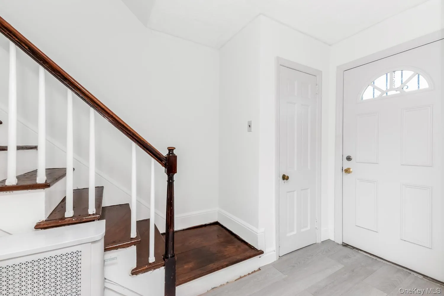 31 Emmett Place, Yonkers, NY, 3 Bedrooms Bedrooms, 6 Rooms Rooms,1 BathroomBathrooms,Residential,For Rent,Emmett,0,976902 31 Emmett Place, Yonkers, NY, 3 Bedrooms Bedrooms, 6 Rooms Rooms,1 BathroomBathrooms,Residential,For Rent,Emmett,0,976902