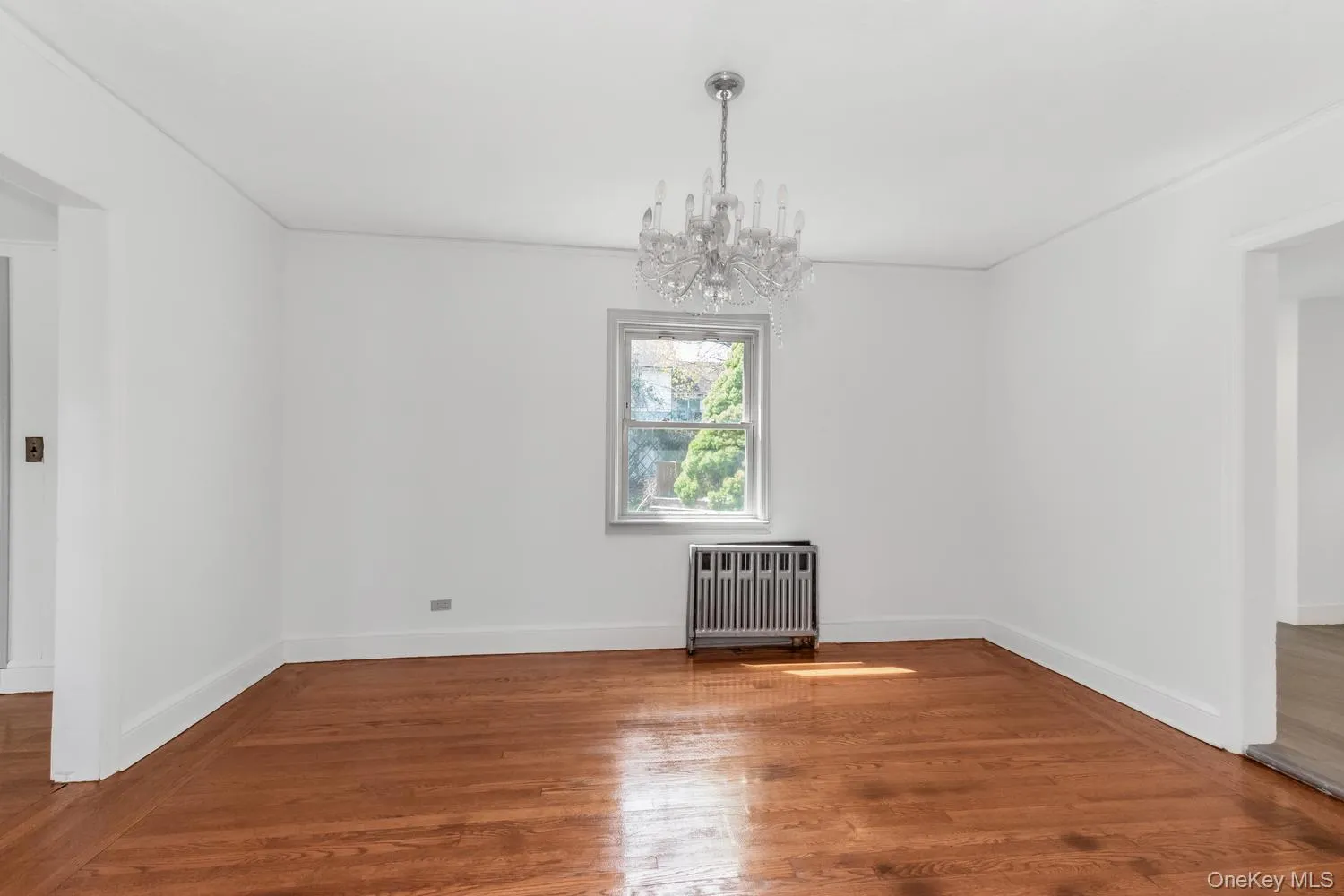 31 Emmett Place, Yonkers, NY, 3 Bedrooms Bedrooms, 6 Rooms Rooms,1 BathroomBathrooms,Residential,For Rent,Emmett,0,976902 31 Emmett Place, Yonkers, NY, 3 Bedrooms Bedrooms, 6 Rooms Rooms,1 BathroomBathrooms,Residential,For Rent,Emmett,0,976902
