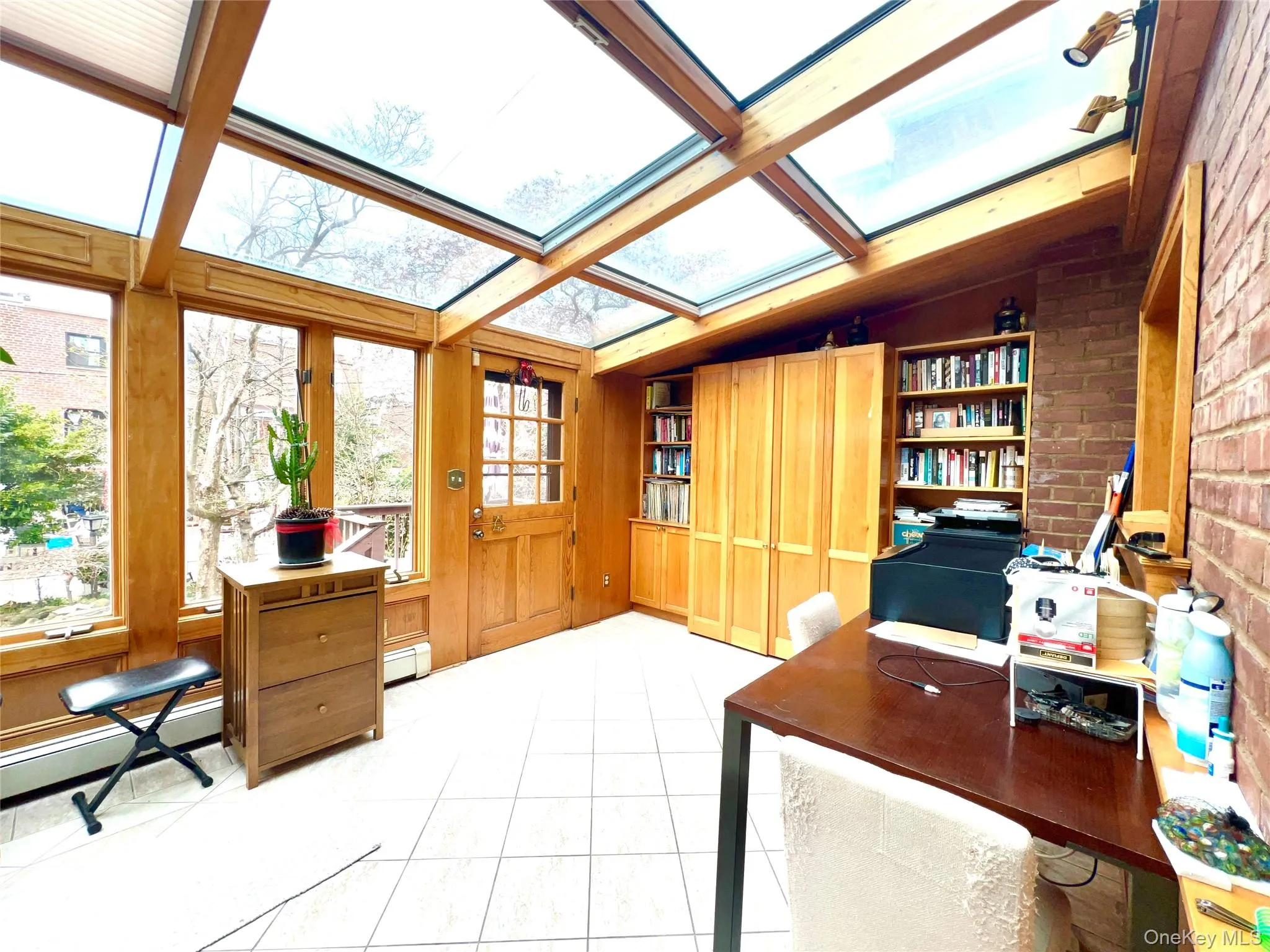 2561 Eastchester Road, New York, NY, 3 Bedrooms Bedrooms, 6 Rooms Rooms,2 BathroomsBathrooms,Residential,For Rent,Eastchester,0,976915 2561 Eastchester Road, New York, NY, 3 Bedrooms Bedrooms, 6 Rooms Rooms,2 BathroomsBathrooms,Residential,For Rent,Eastchester,0,976915