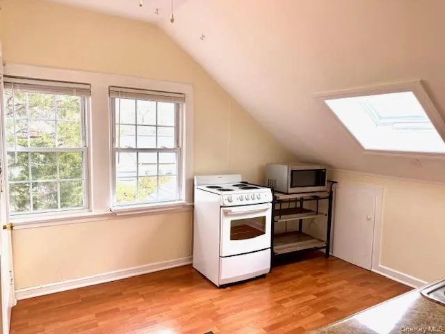 119 Lake Shore Drive, Brookhaven, NY, 1 Bedroom Bedrooms, 3 Rooms Rooms,1 BathroomBathrooms,Residential Lease,For Rent,Lake Shore,0,976916 119 Lake Shore Drive, Brookhaven, NY, 1 Bedroom Bedrooms, 3 Rooms Rooms,1 BathroomBathrooms,Residential Lease,For Rent,Lake Shore,0,976916