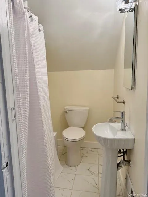 119 Lake Shore Drive, Brookhaven, NY, 1 Bedroom Bedrooms, 3 Rooms Rooms,1 BathroomBathrooms,Residential Lease,For Rent,Lake Shore,0,976916 119 Lake Shore Drive, Brookhaven, NY, 1 Bedroom Bedrooms, 3 Rooms Rooms,1 BathroomBathrooms,Residential Lease,For Rent,Lake Shore,0,976916
