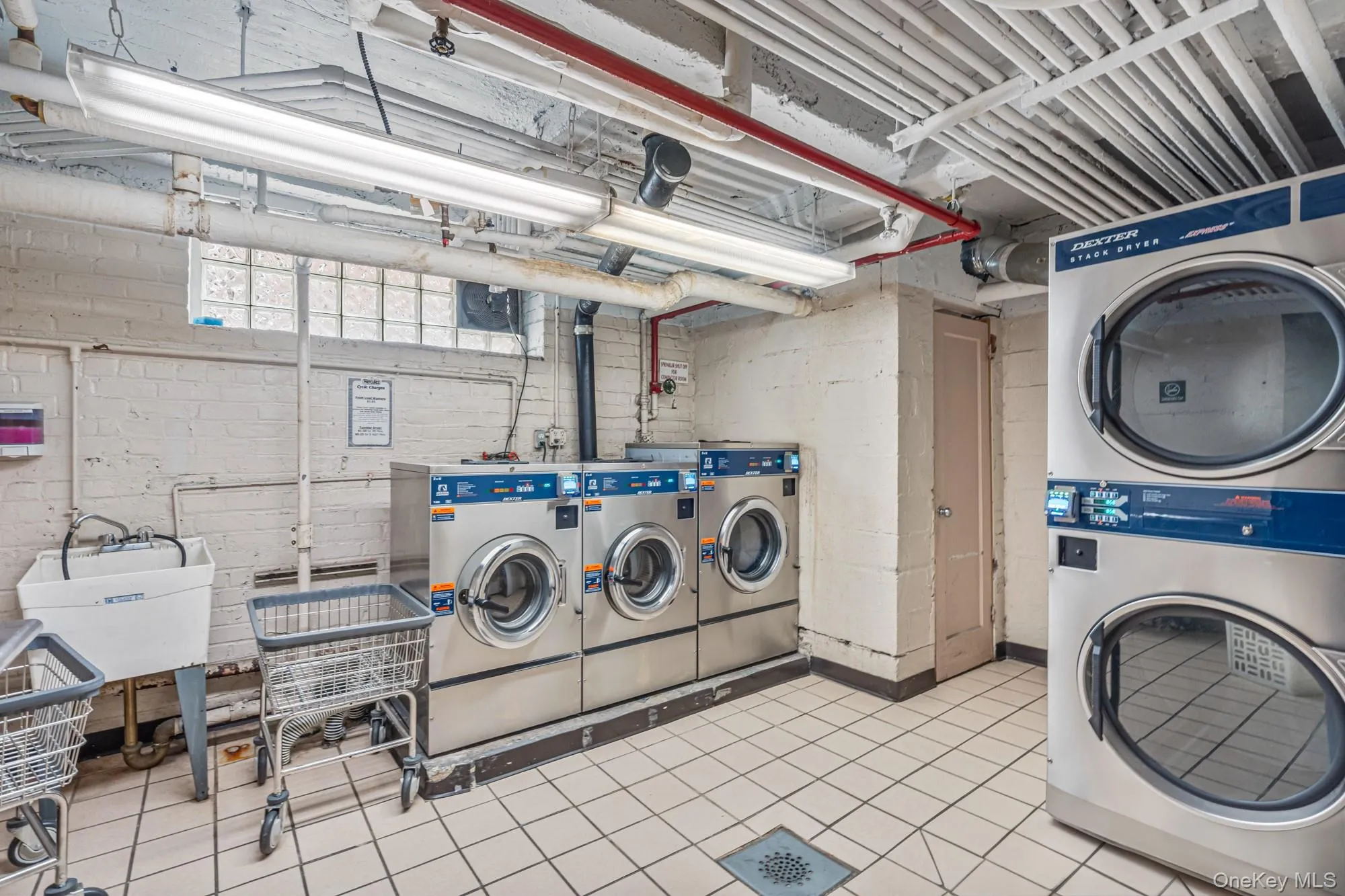 102-55 67th Road, New York, NY, 1 Bedroom Bedrooms, 3 Rooms Rooms,1 BathroomBathrooms,Residential Lease,For Rent,67th,0,976925 102-55 67th Road, New York, NY, 1 Bedroom Bedrooms, 3 Rooms Rooms,1 BathroomBathrooms,Residential Lease,For Rent,67th,0,976925